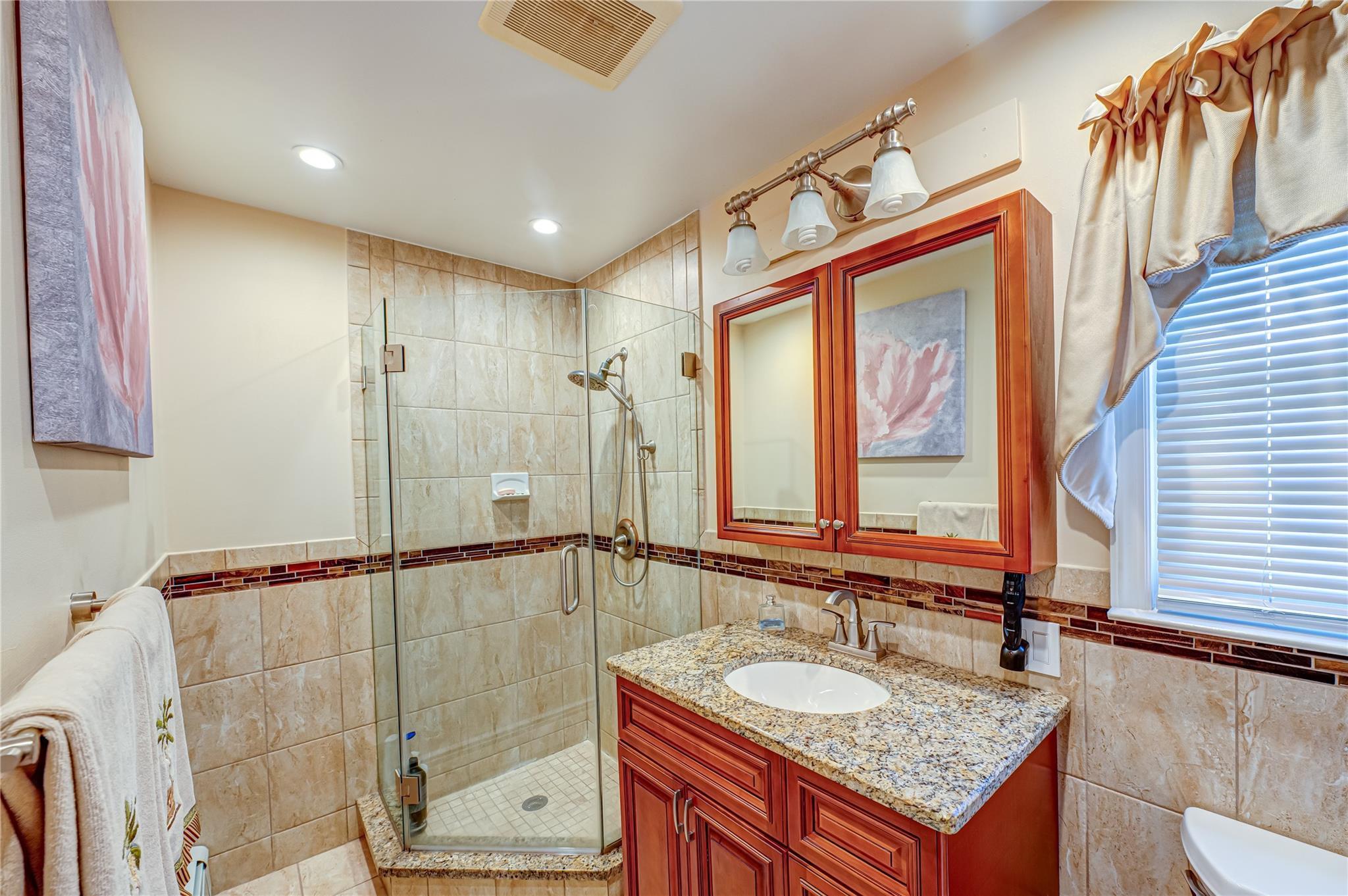 Single Family Bayview  Suffolk County, NY 11701, MLS-855620-15