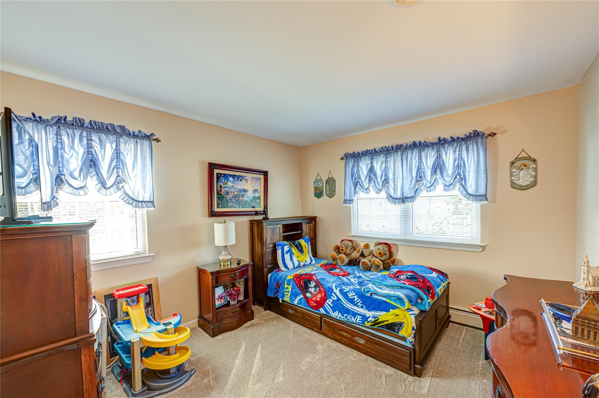 Single Family Bayview  Suffolk County, NY 11701, MLS-855620-17