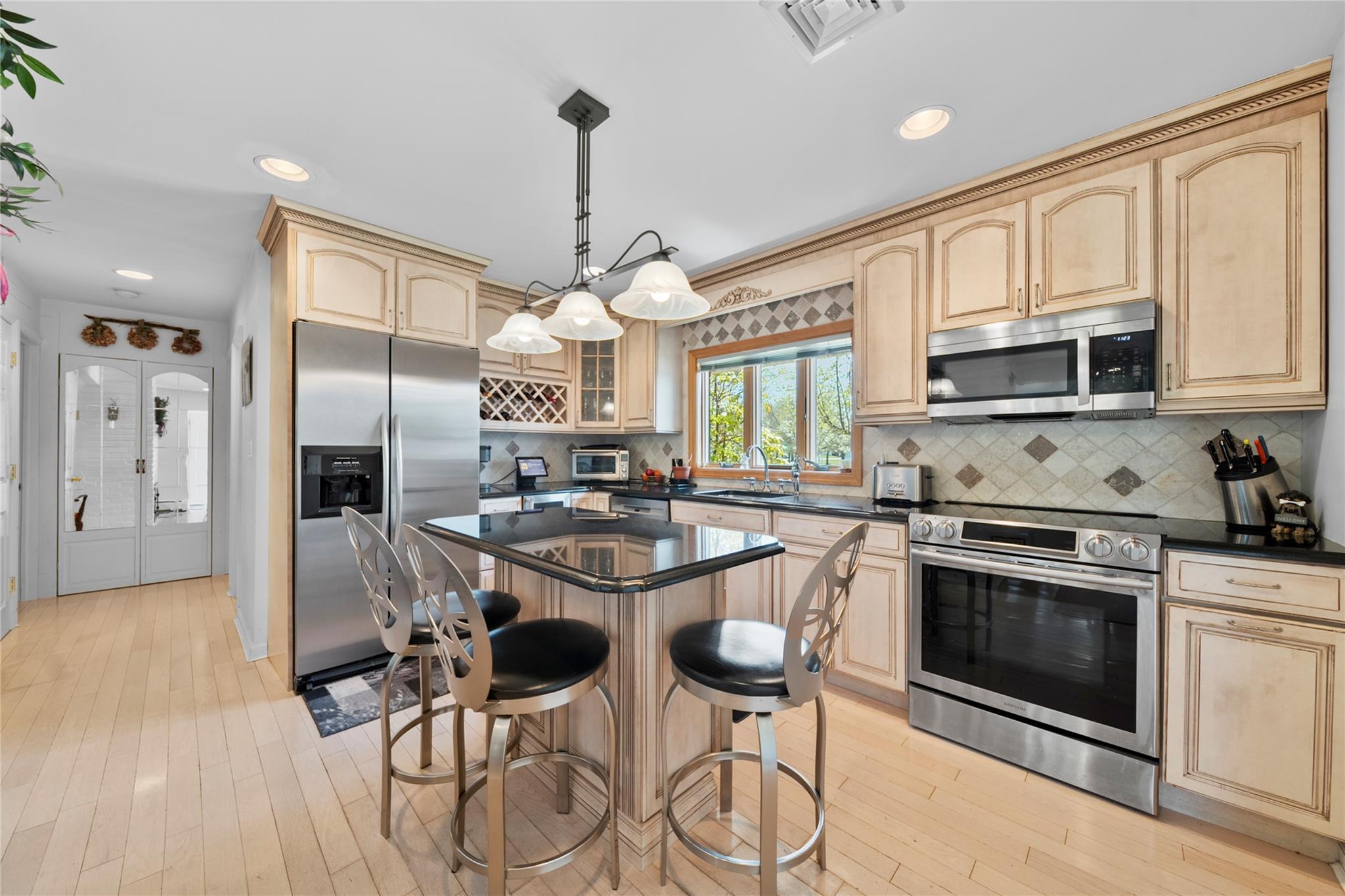 Single Family Springtime  Nassau County, NY 11756, MLS-855629-2
