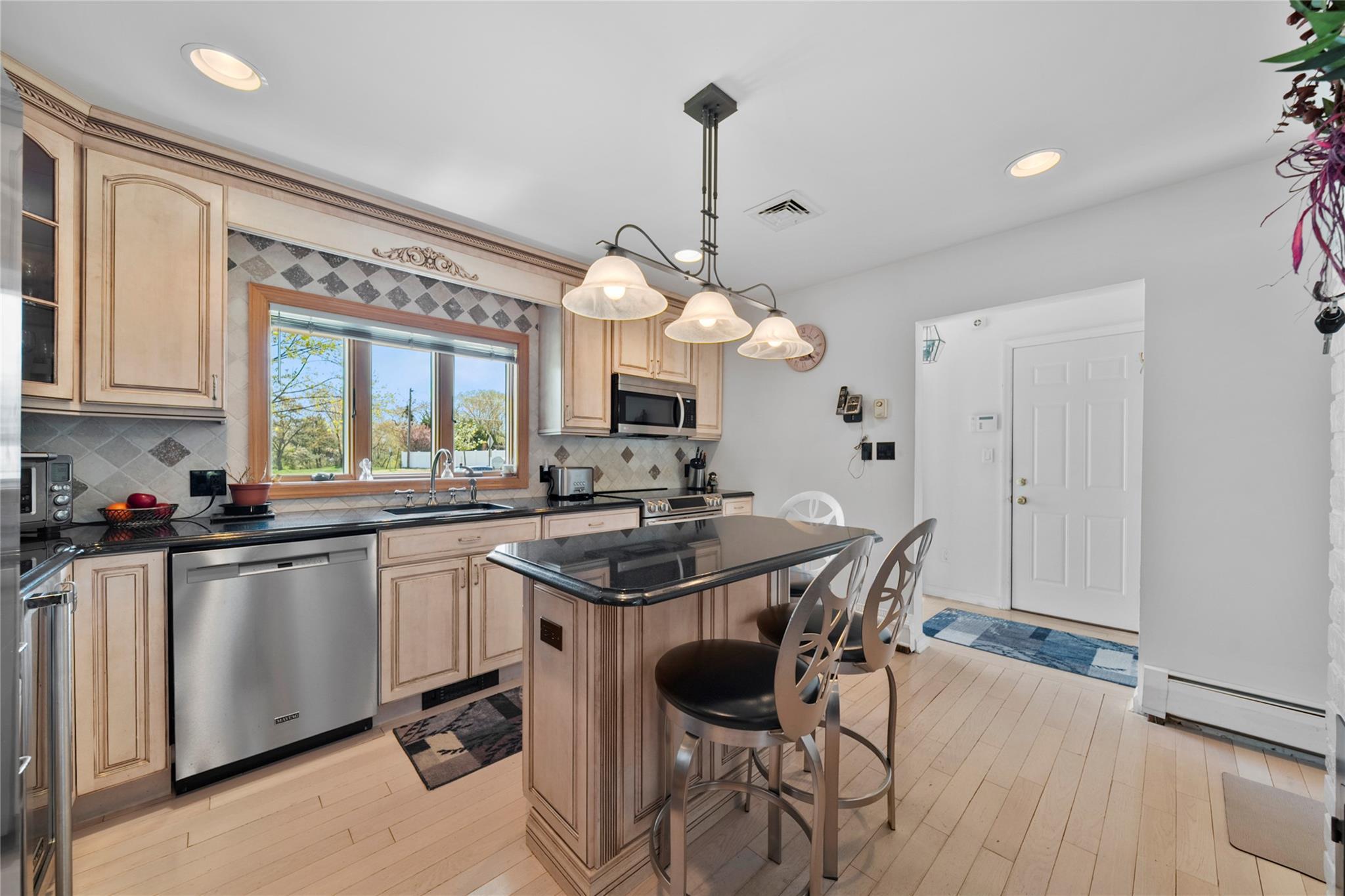 Single Family Springtime  Nassau County, NY 11756, MLS-855629-3