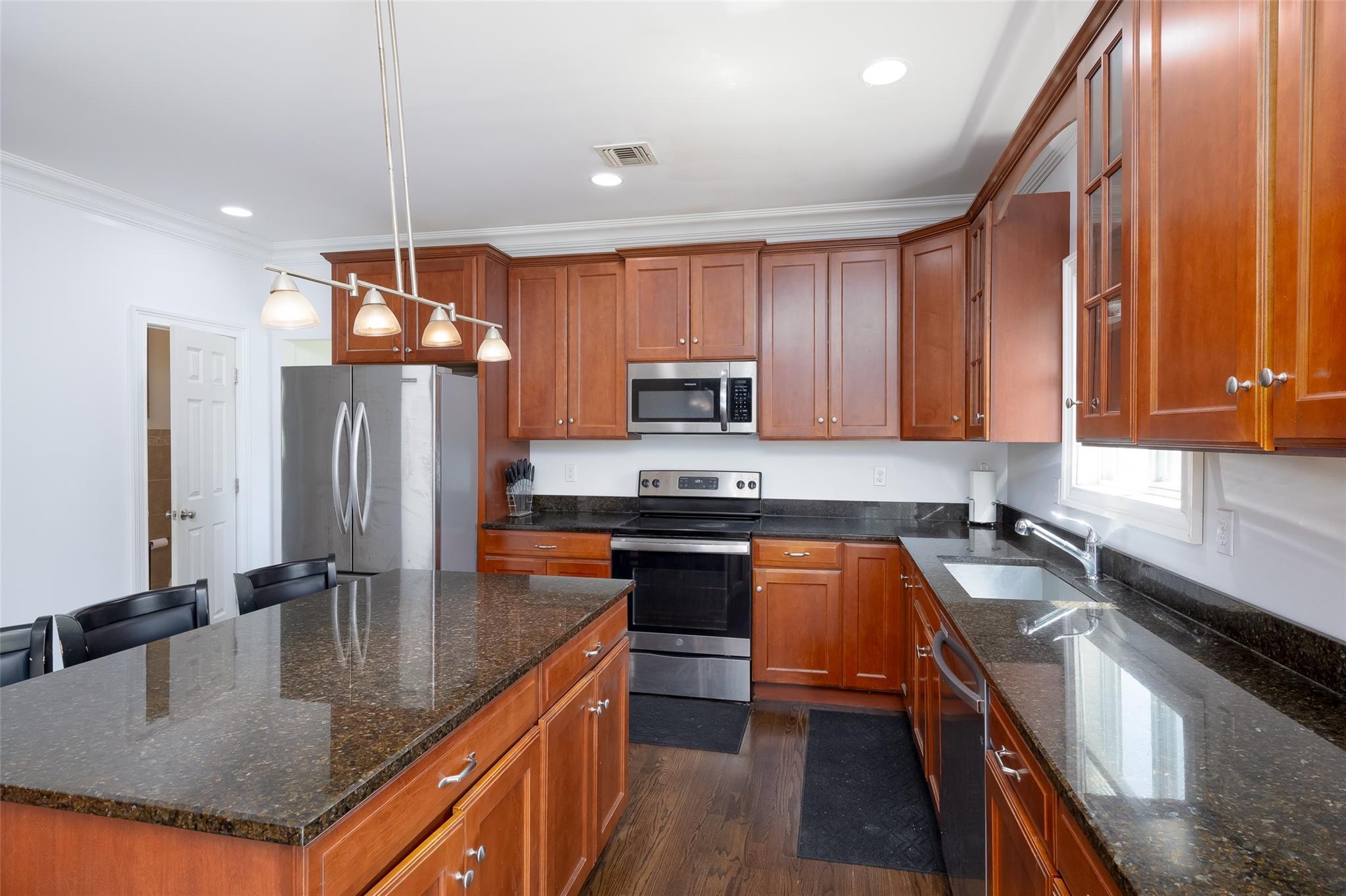 Single Family 3rd  Suffolk County, NY 11778, MLS-855632-3