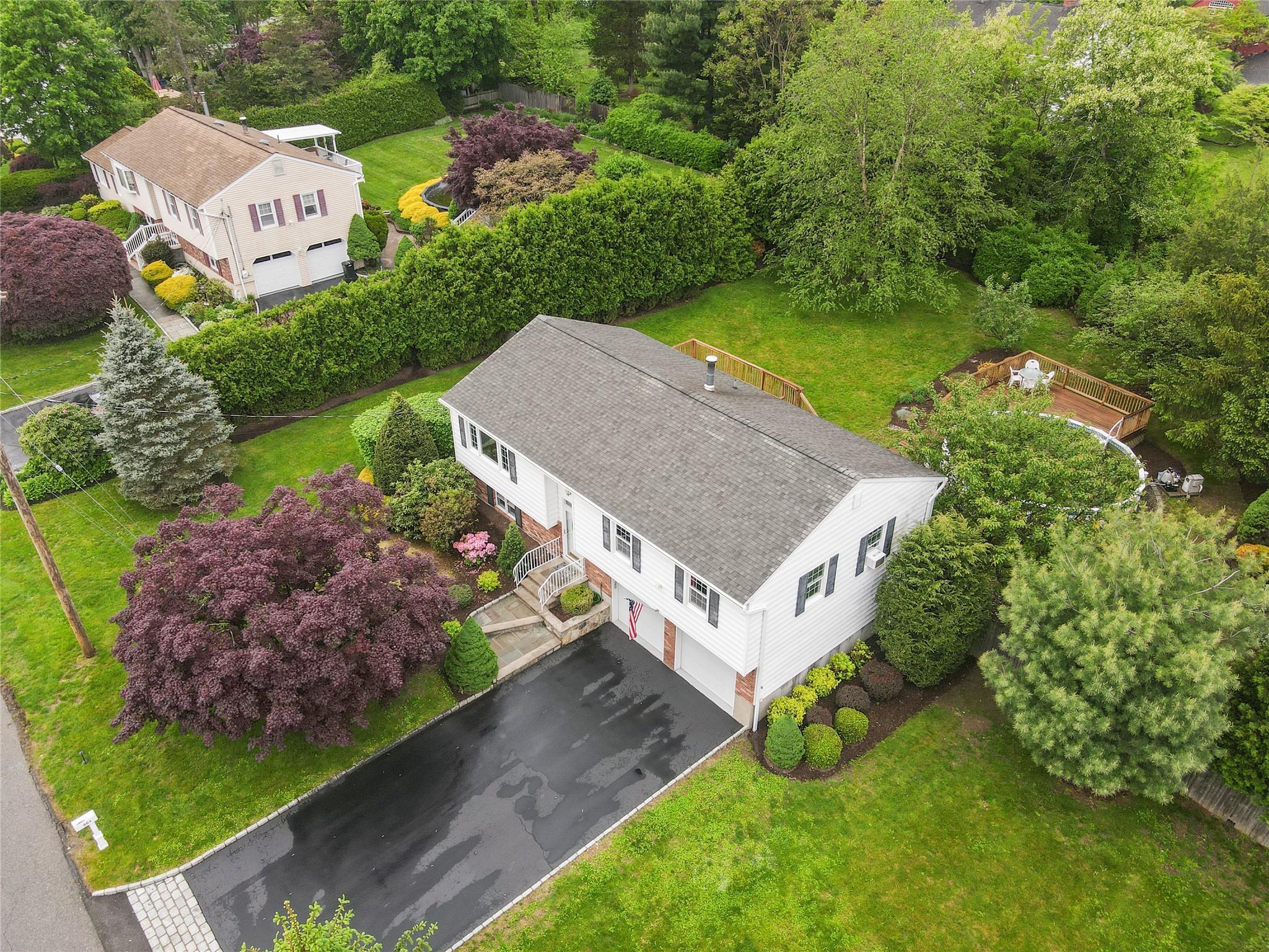 Single Family Fox Meadow  Westchester County, NY 10598, MLS-855640-2