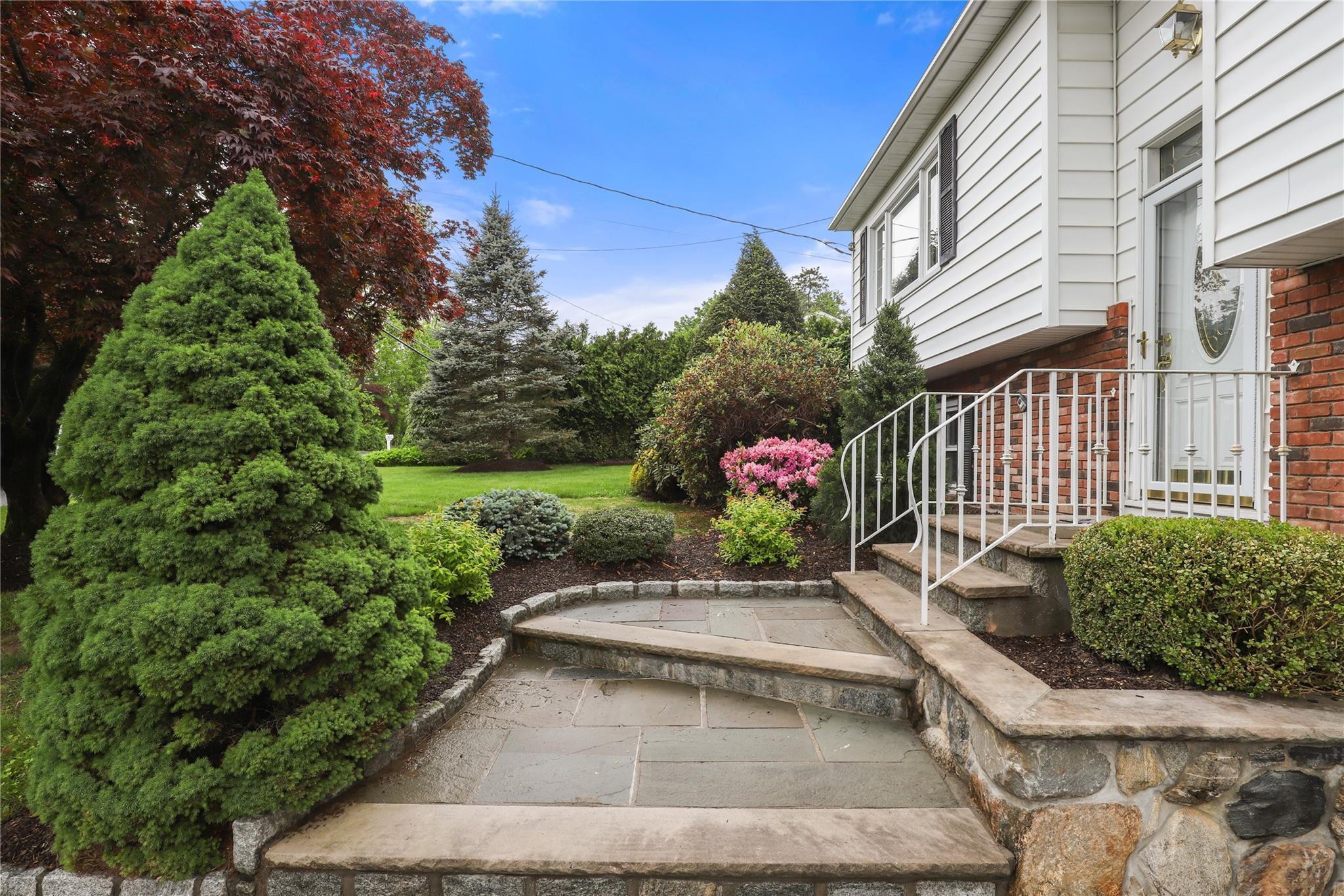 Single Family Fox Meadow  Westchester County, NY 10598, MLS-855640-3