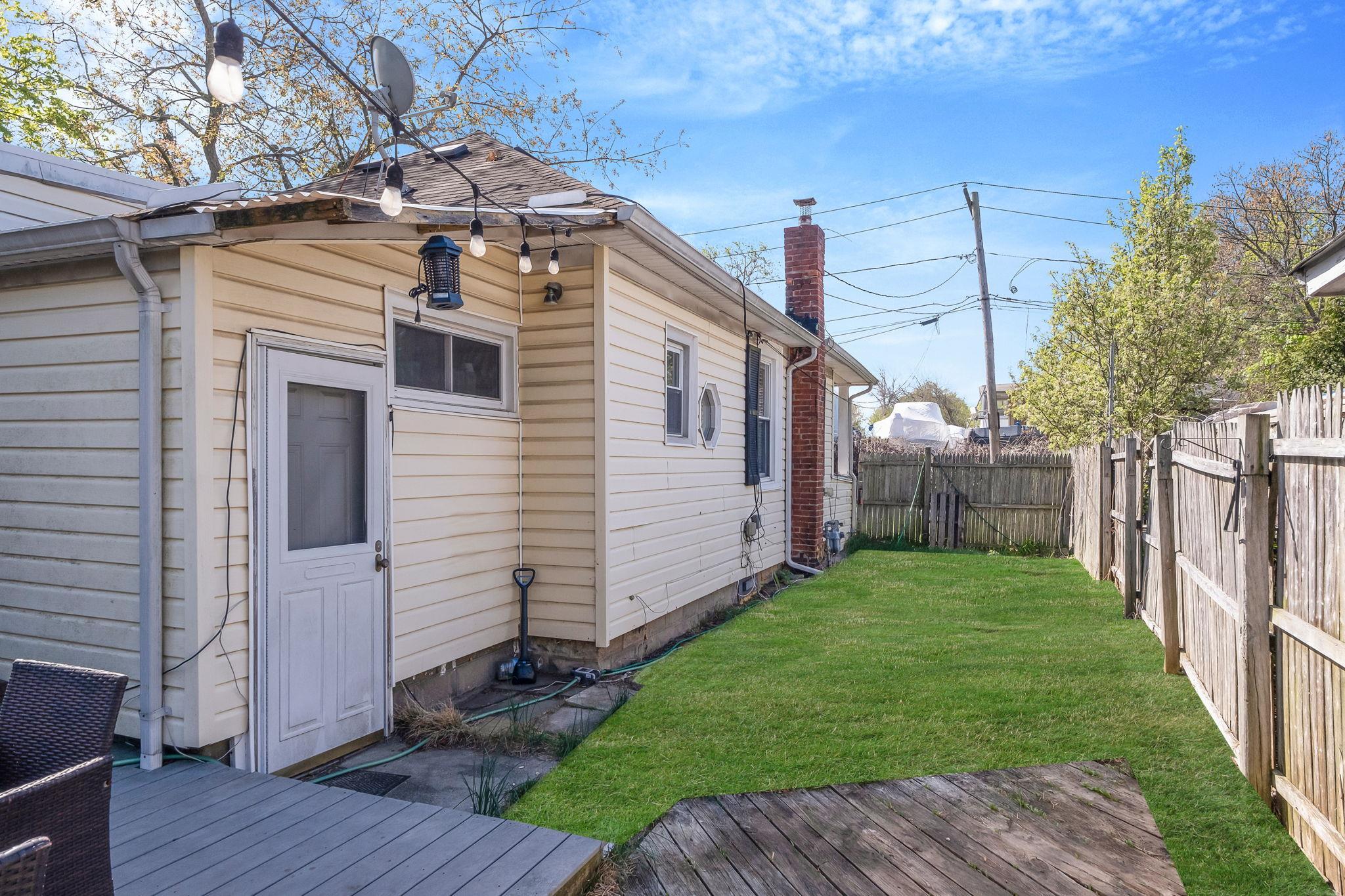 Single Family Riverview  Suffolk County, NY 11772, MLS-855643-20