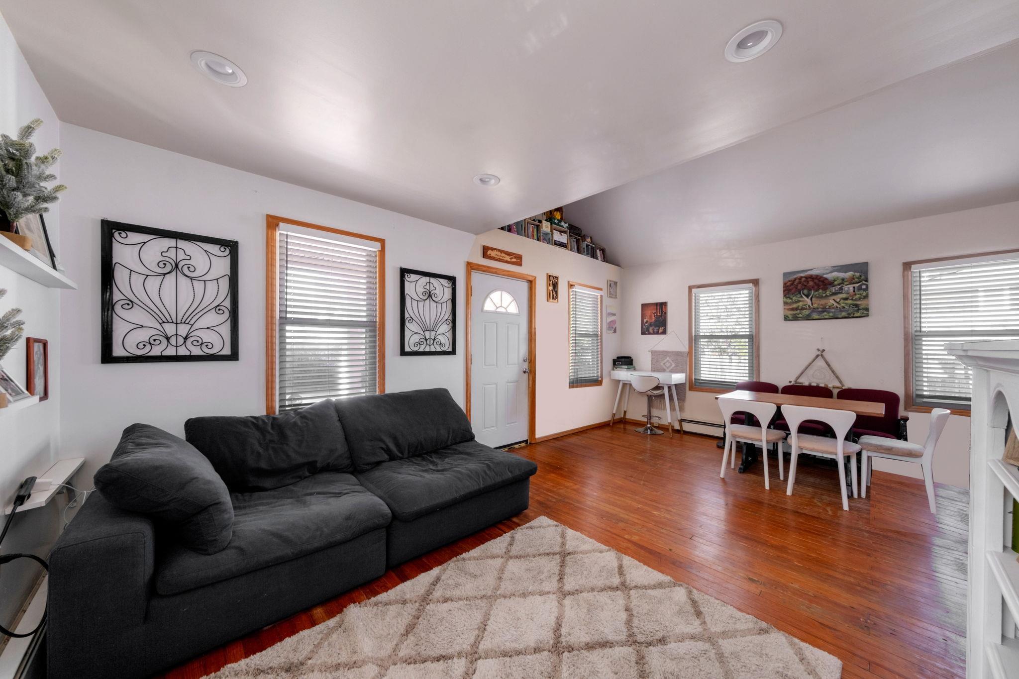 Single Family Riverview  Suffolk County, NY 11772, MLS-855643-5