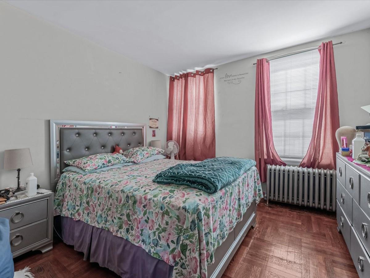 Single Family Boyd  Bronx, NY 10466, MLS-855655-13