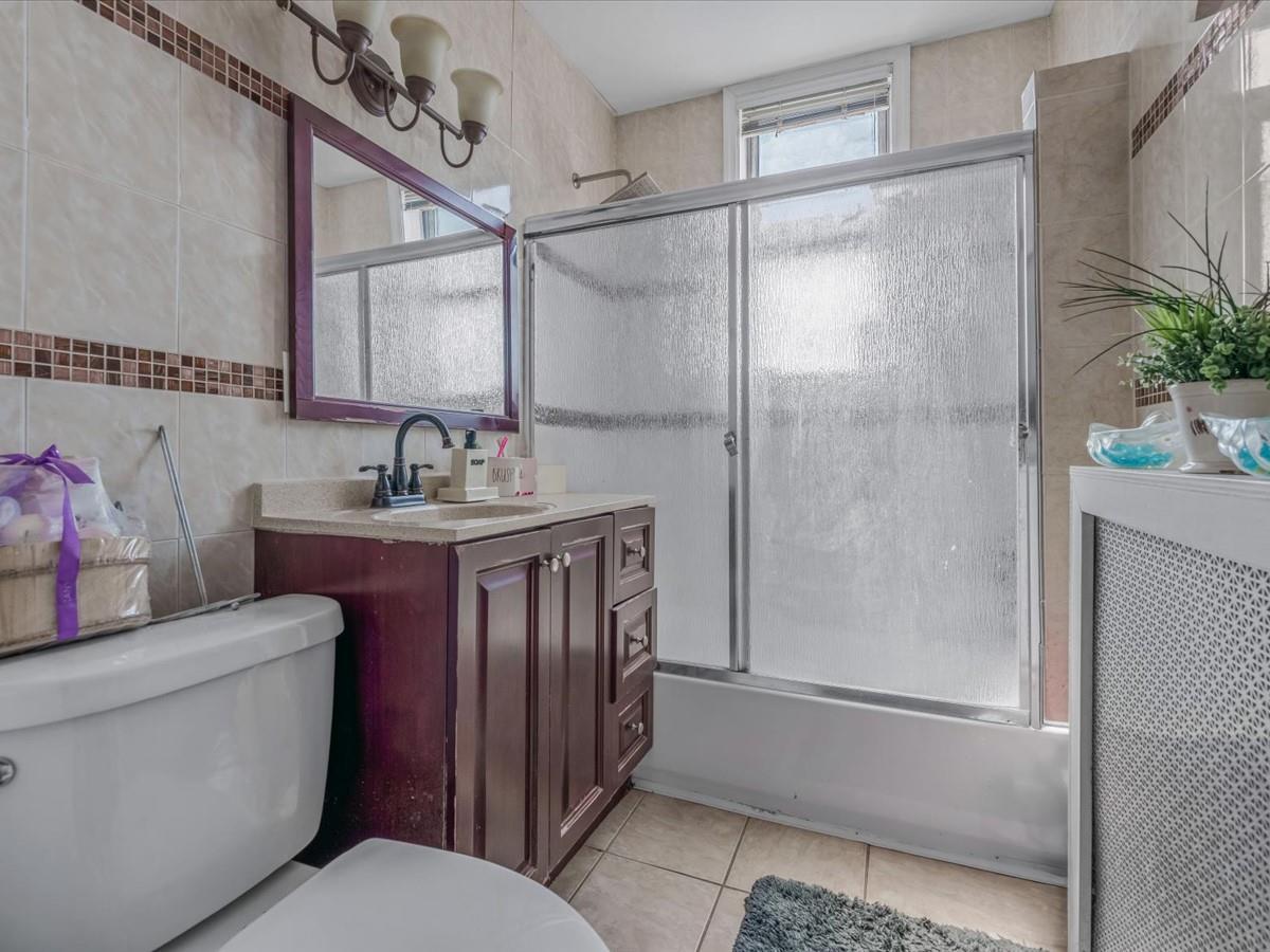 Single Family Boyd  Bronx, NY 10466, MLS-855655-16