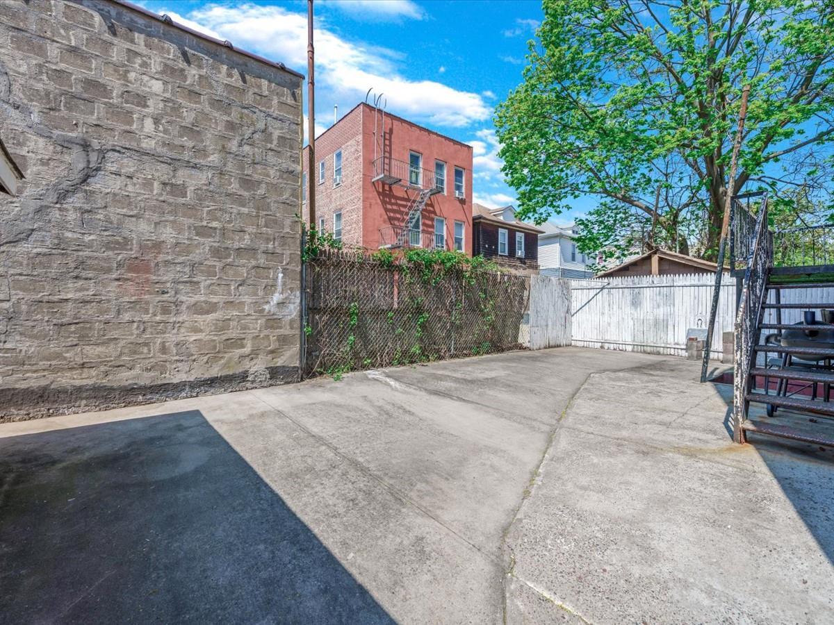Single Family Boyd  Bronx, NY 10466, MLS-855655-19