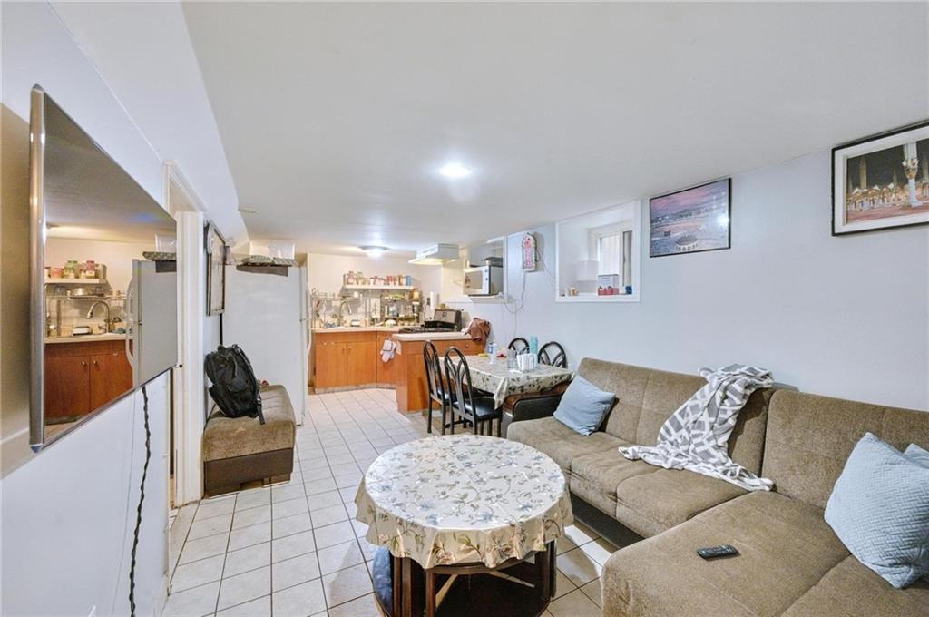 Single Family Hendrickson  Brooklyn, NY 11234, MLS-855660-26