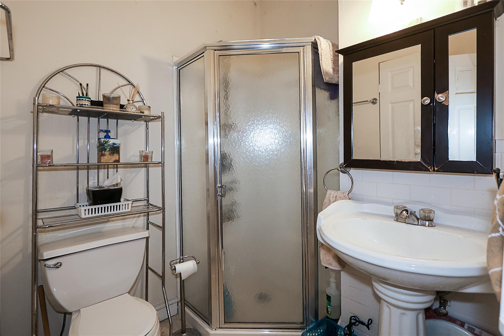 Single Family Viking  Nassau County, NY 11547, MLS-855666-13