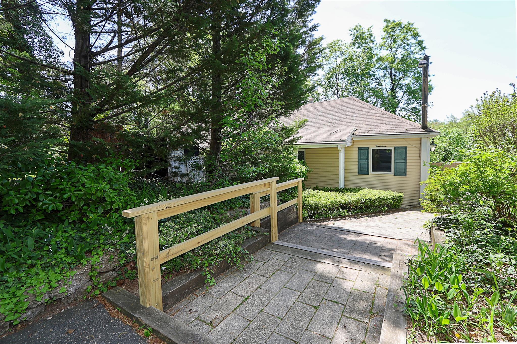 Single Family Viking  Nassau County, NY 11547, MLS-855666-20