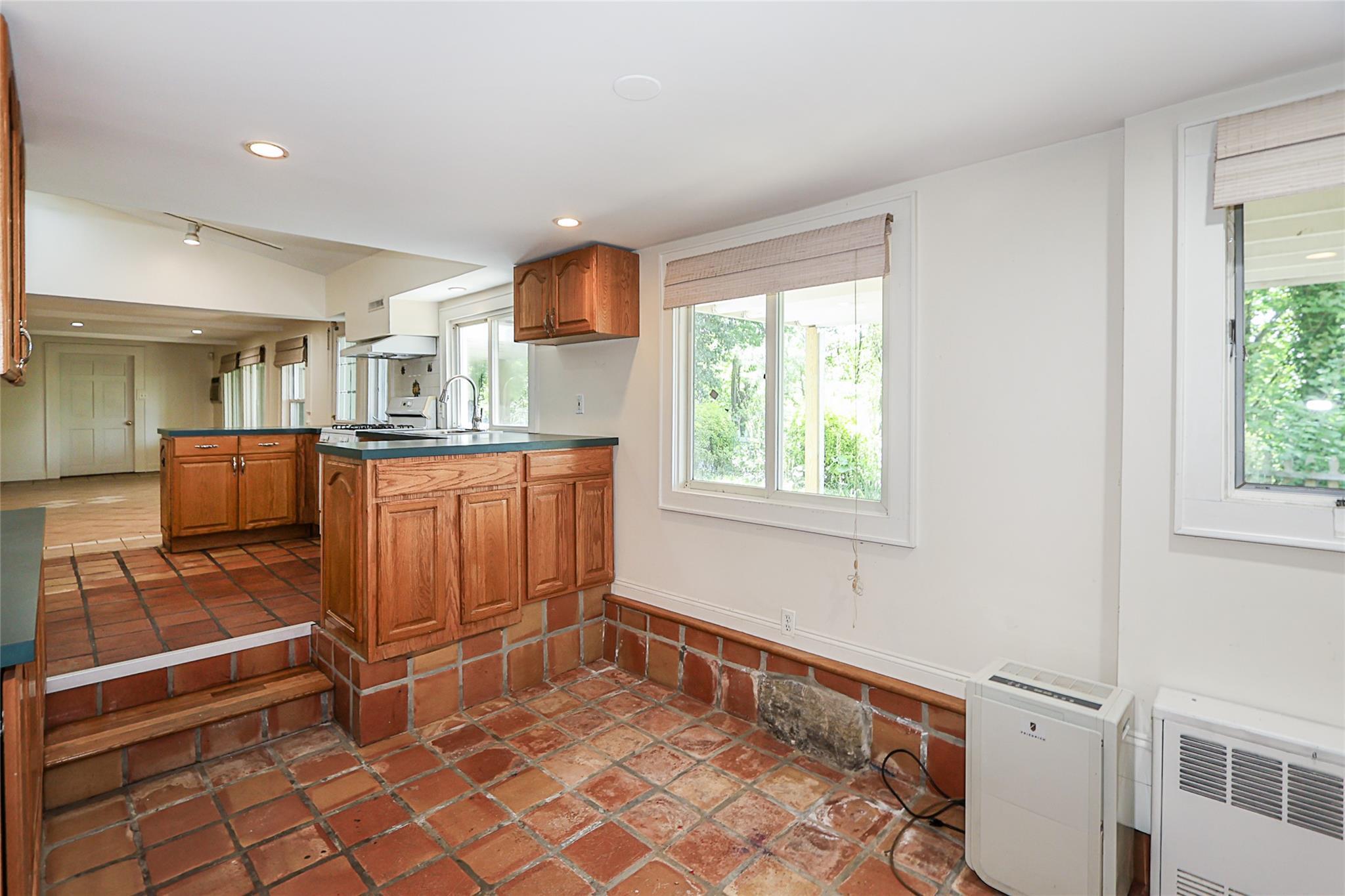 Single Family Viking  Nassau County, NY 11547, MLS-855666-35