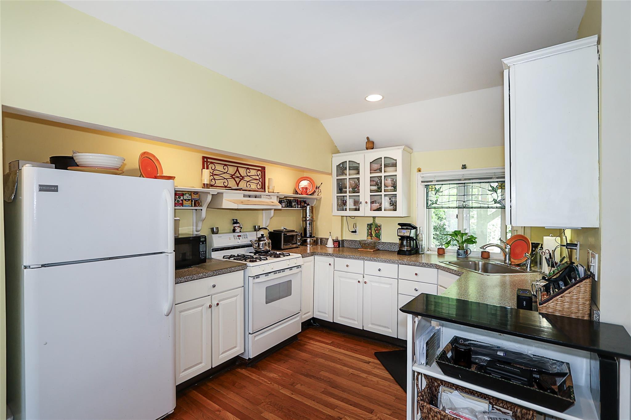 Single Family Viking  Nassau County, NY 11547, MLS-855666-5