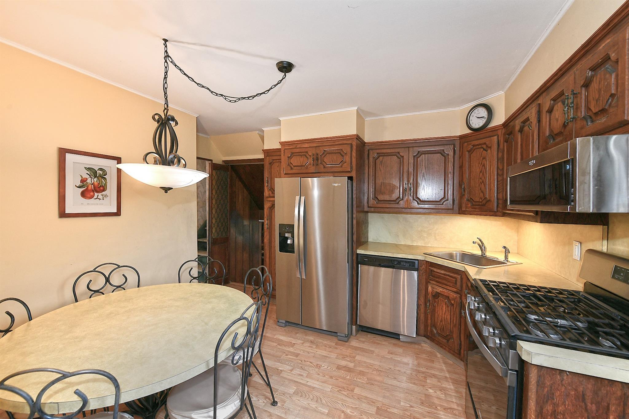 Single Family Elizabeth  Nassau County, NY 11714, MLS-855671-10