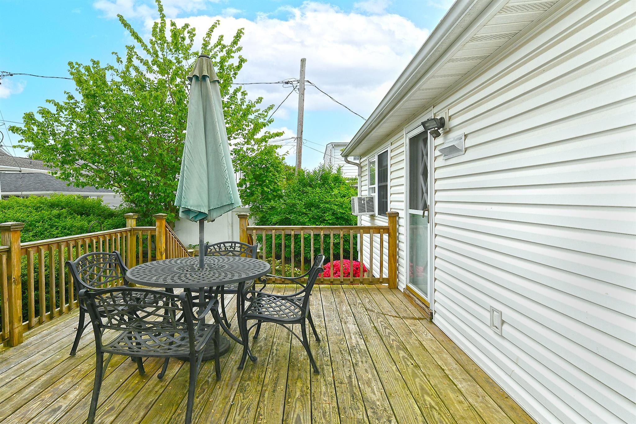 Single Family Elizabeth  Nassau County, NY 11714, MLS-855671-23