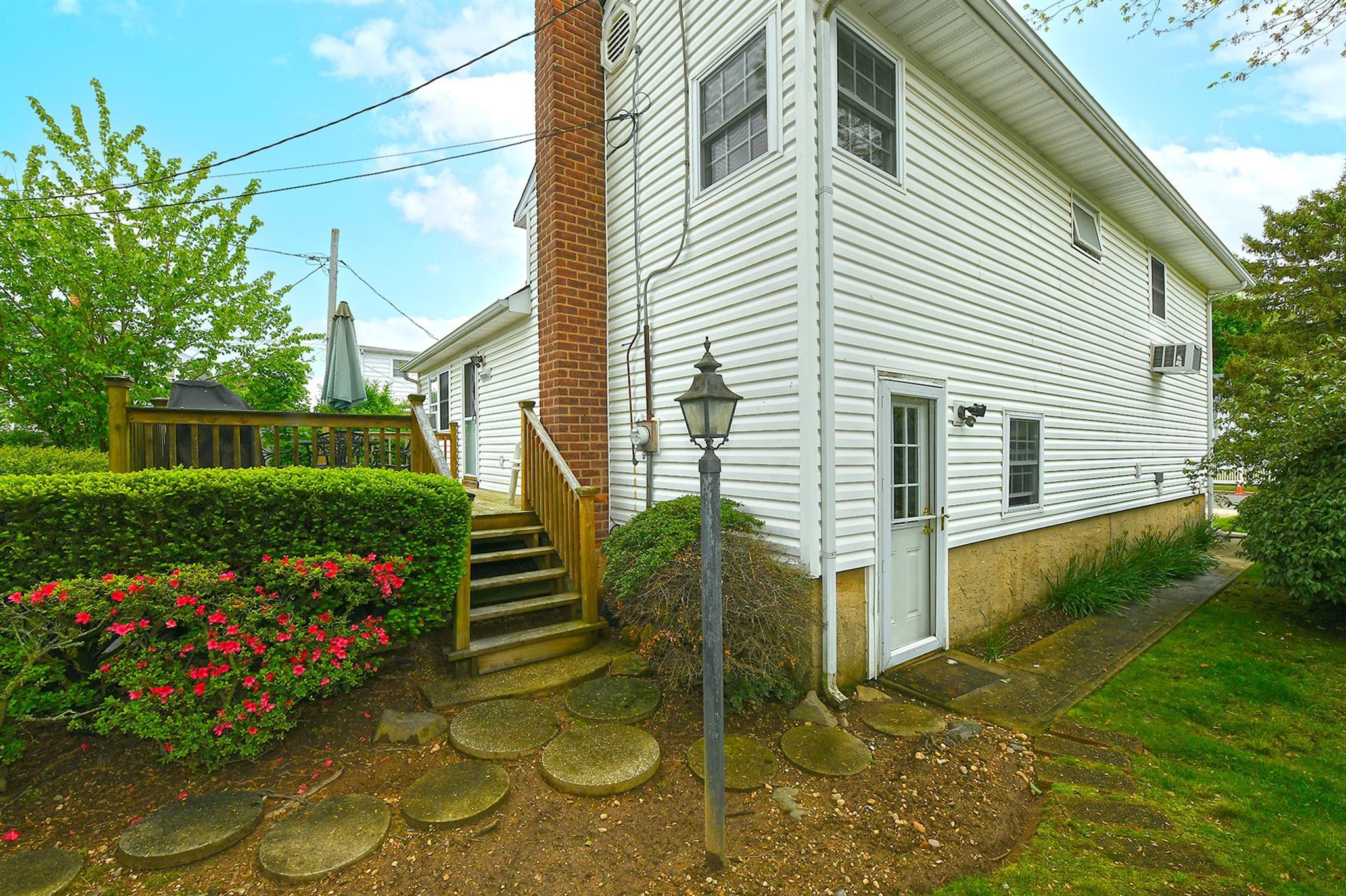 Single Family Elizabeth  Nassau County, NY 11714, MLS-855671-28