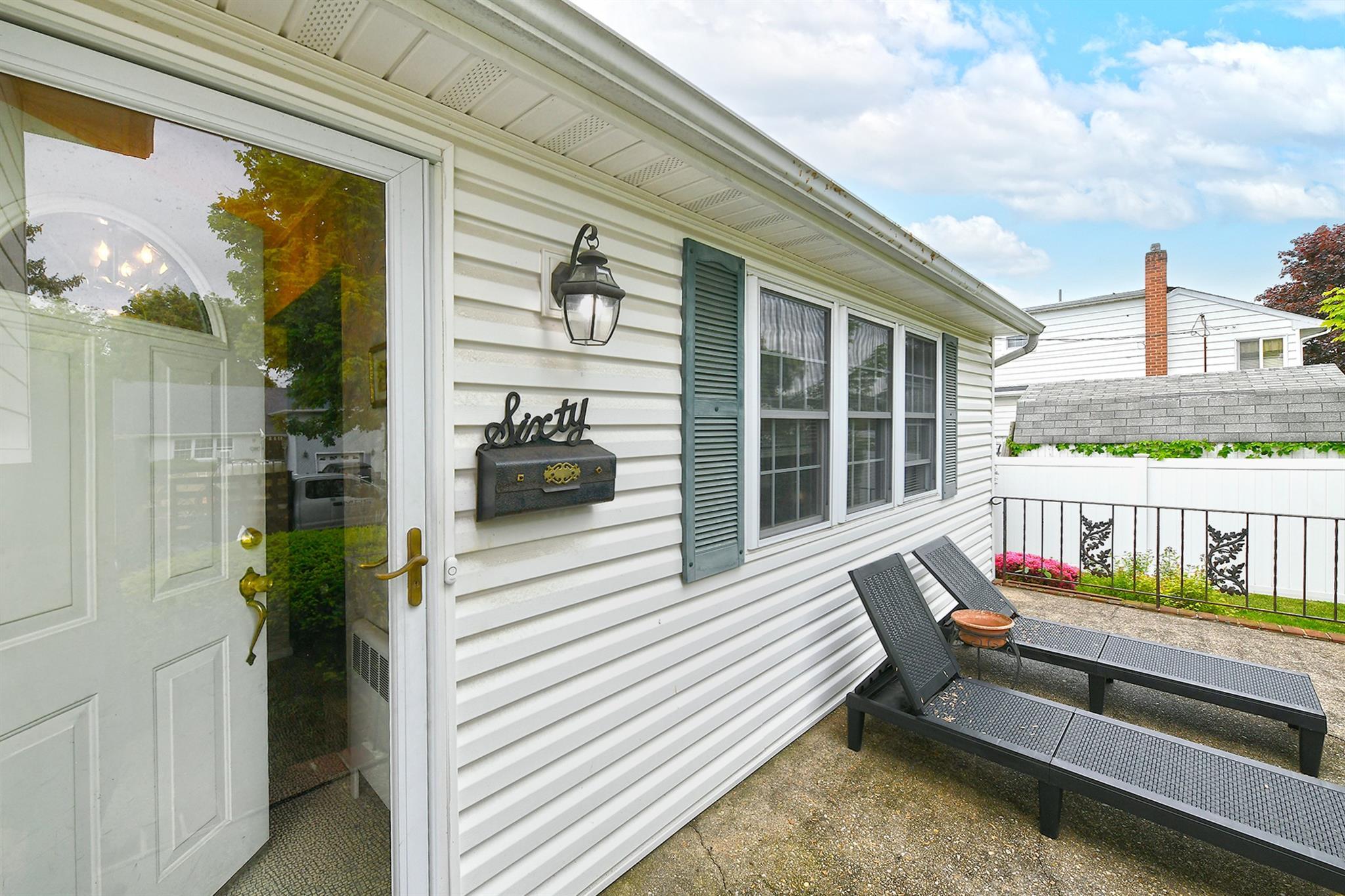 Single Family Elizabeth  Nassau County, NY 11714, MLS-855671-4