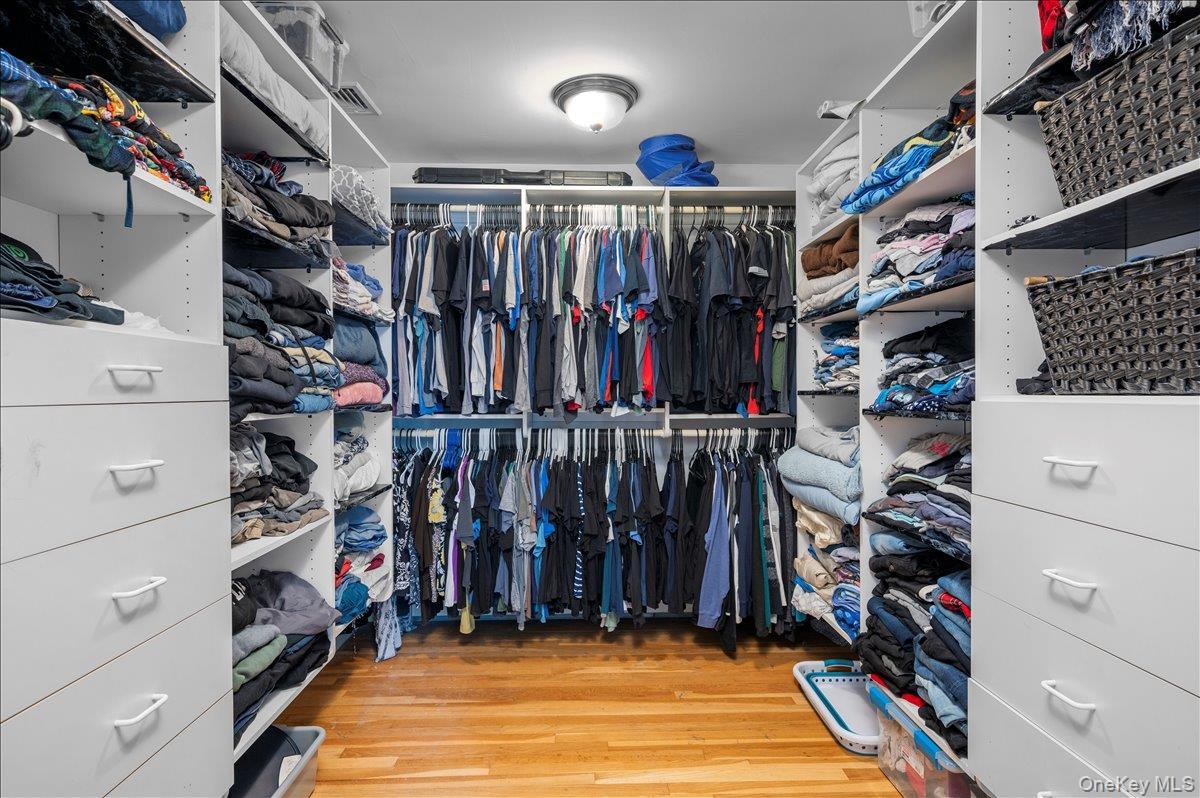 Single Family Allapartus  Westchester County, NY 10562, MLS-855678-10