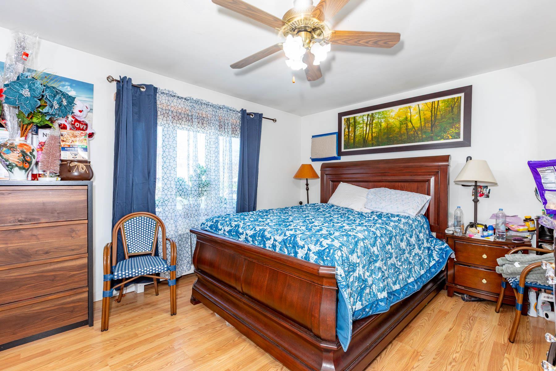 Single Family Brookdale  Suffolk County, NY 11706, MLS-855688-10