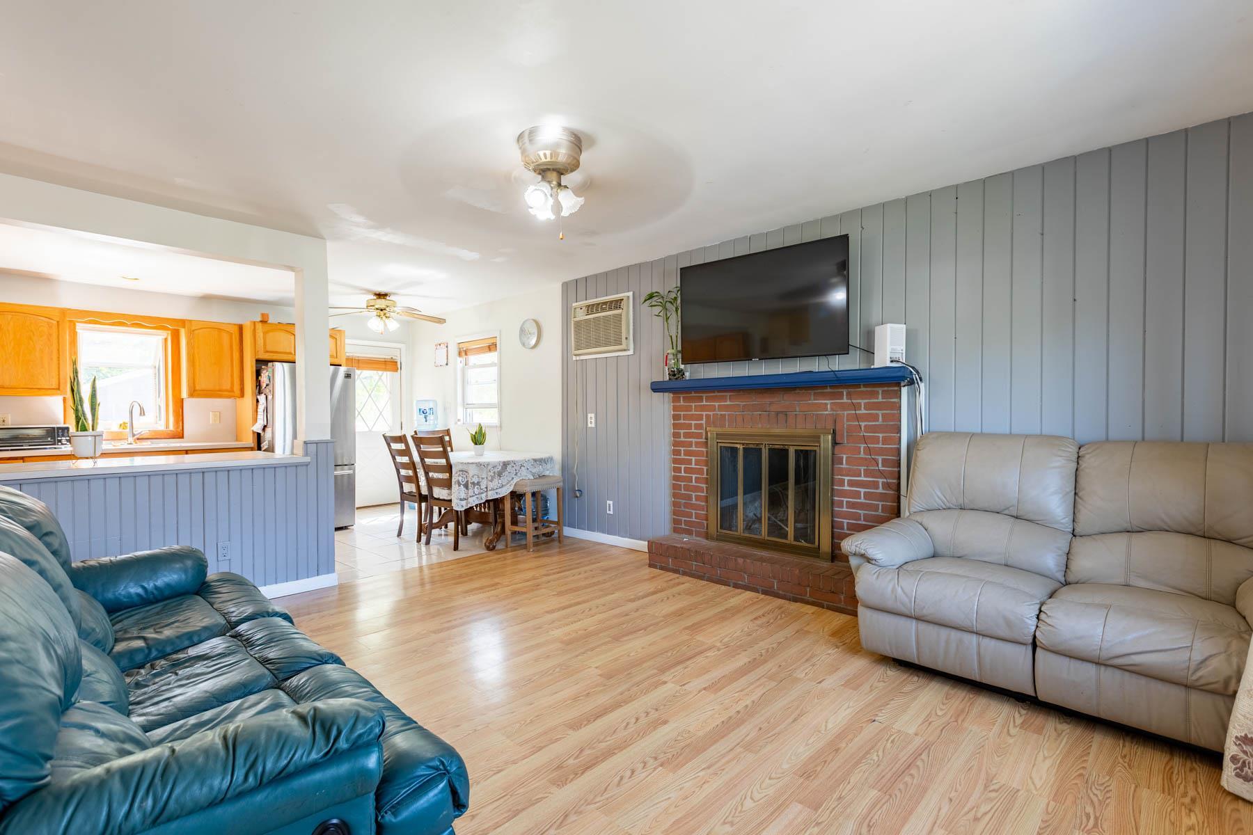Single Family Brookdale  Suffolk County, NY 11706, MLS-855688-4