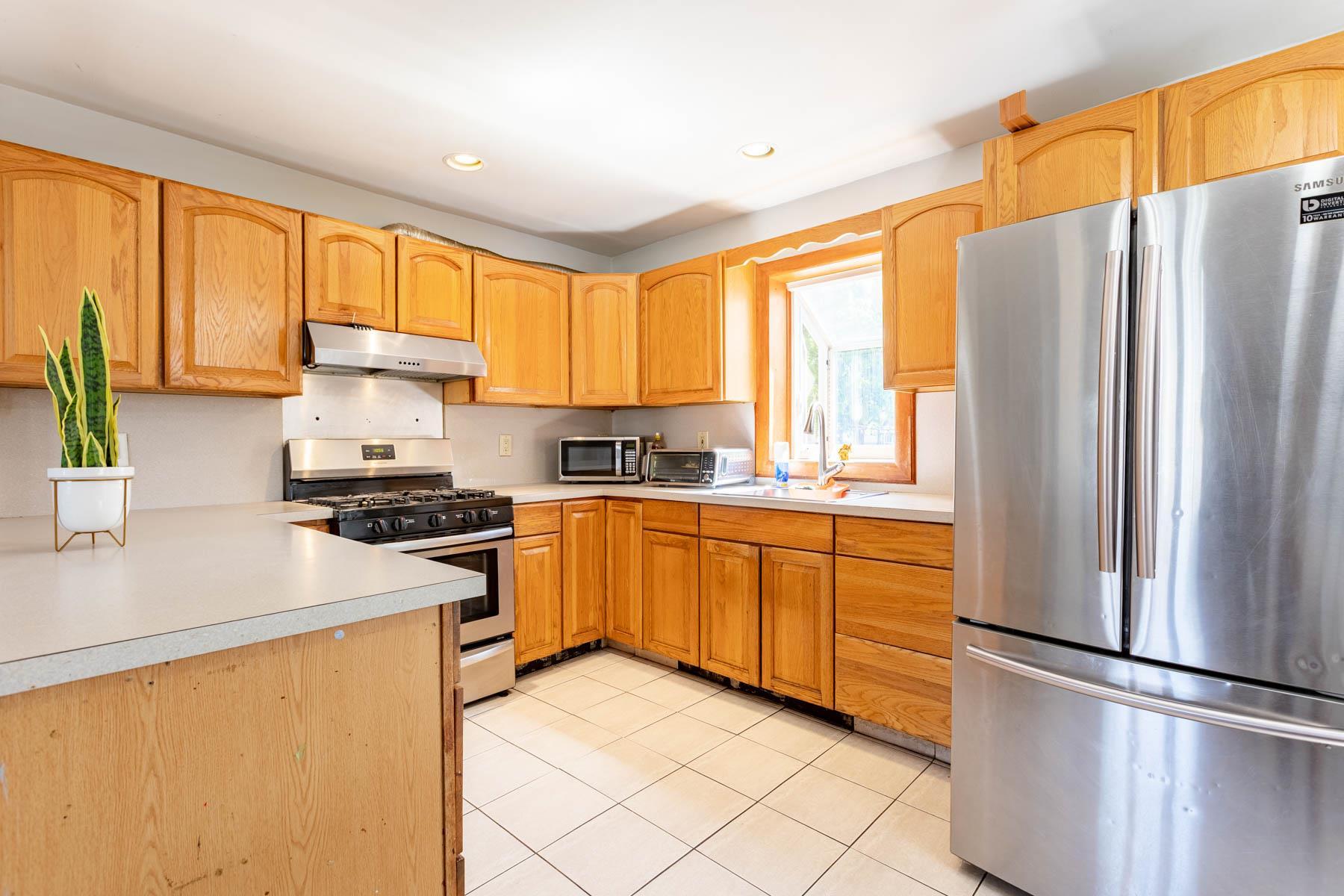 Single Family Brookdale  Suffolk County, NY 11706, MLS-855688-7