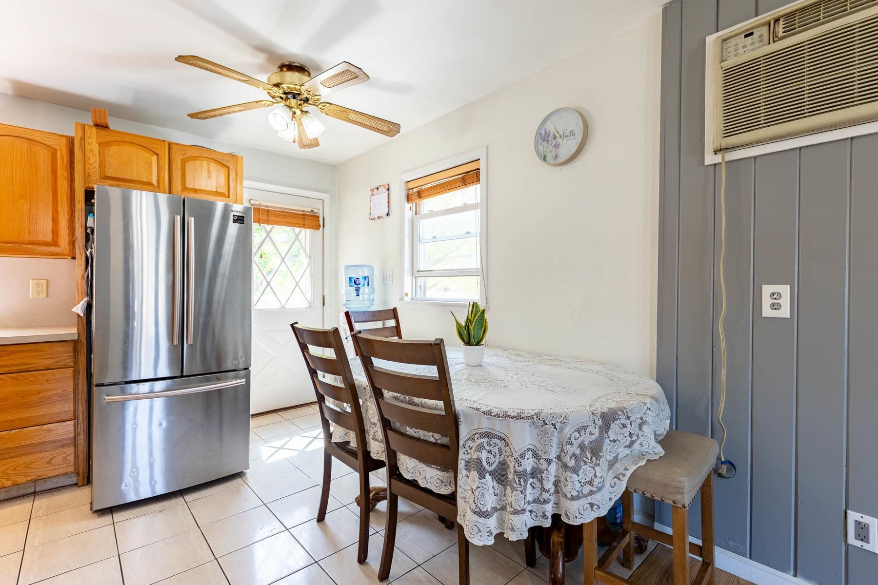 Single Family Brookdale  Suffolk County, NY 11706, MLS-855688-8