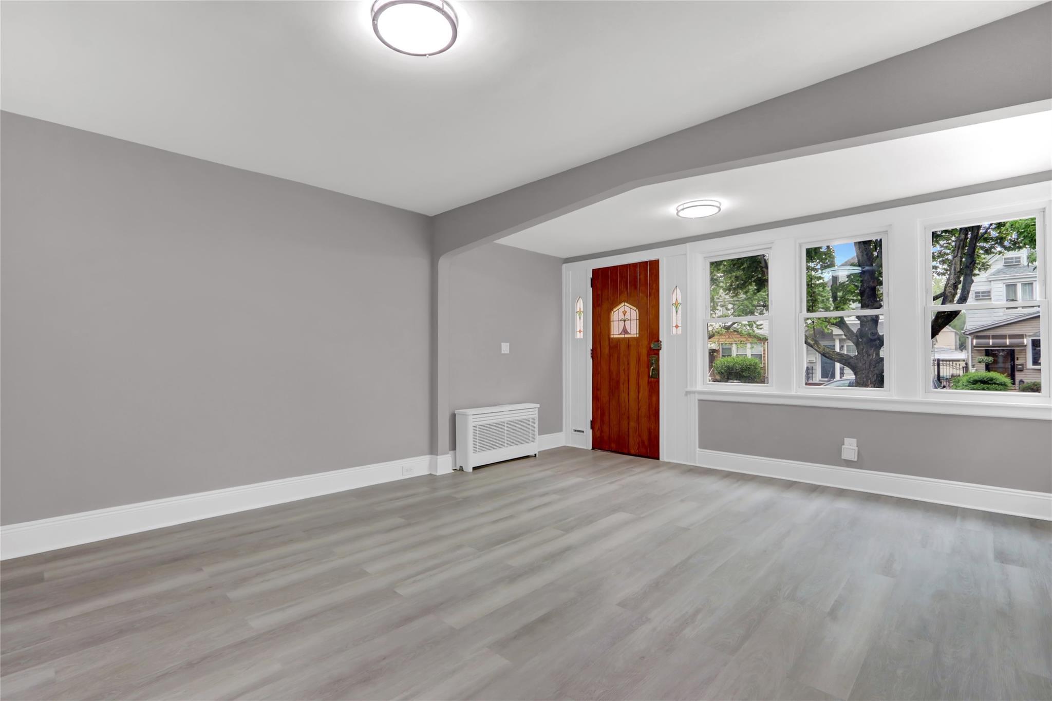 Single Family 80th Queens, NY 11385, MLS-855690-5