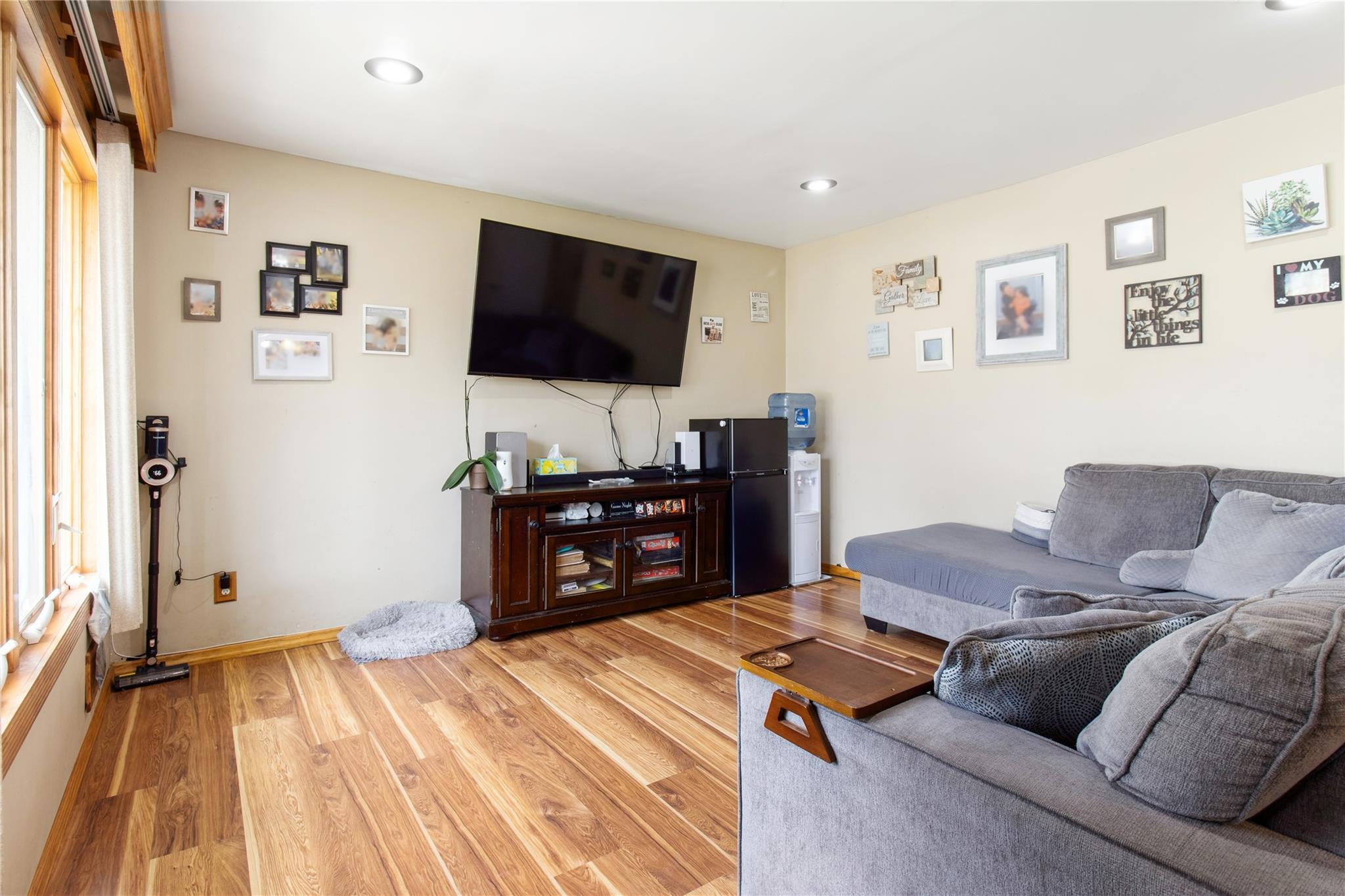 Single Family Brightshore  Suffolk County, NY 11706, MLS-855700-2