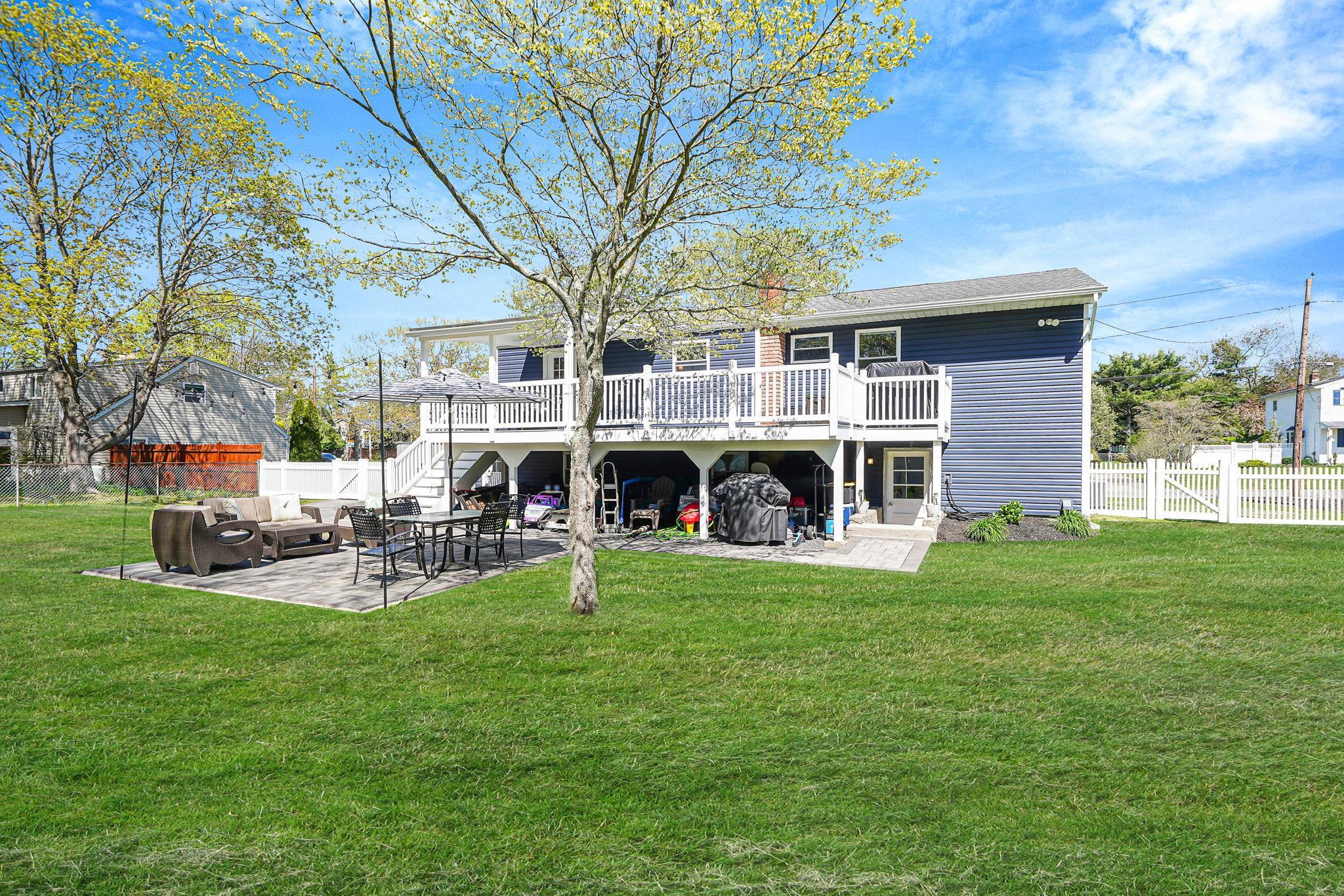 Single Family Country Greens  Suffolk County, NY 11713, MLS-855705-28