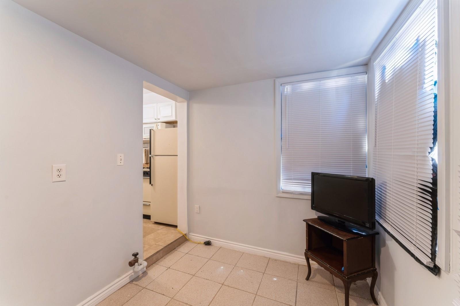 Single Family 88th  Queens, NY 11426, MLS-855707-9