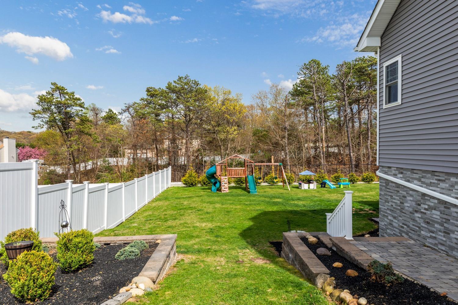 Single Family Ave D  Suffolk County, NY 11738, MLS-855727-31