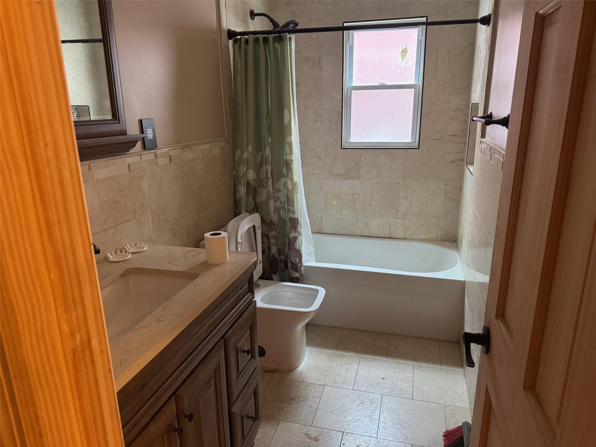 Single Family Bay 32nd  Queens, NY 11691, MLS-855728-15