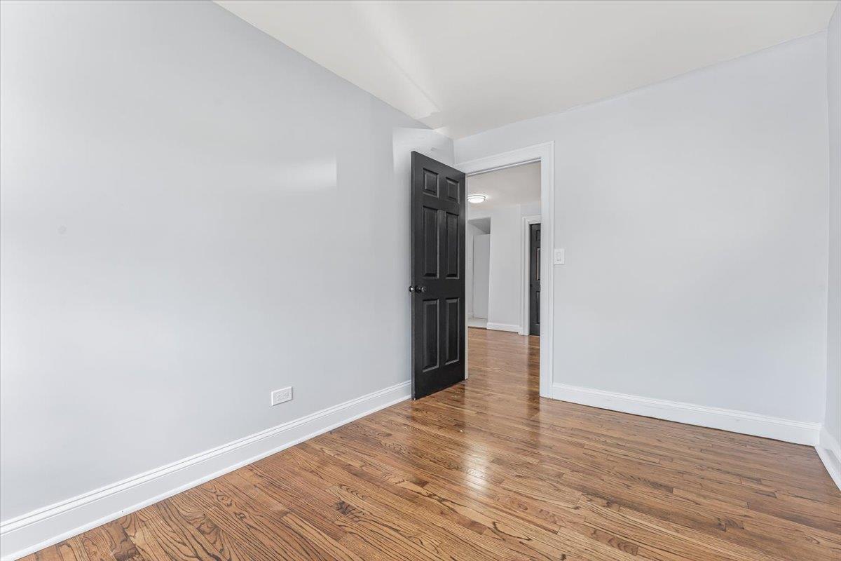 Single Family Yates  Bronx, NY 10461, MLS-855734-20
