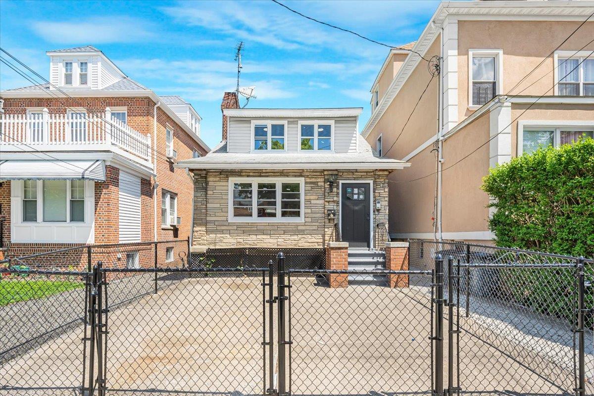 Single Family Yates  Bronx, NY 10461, MLS-855734-28