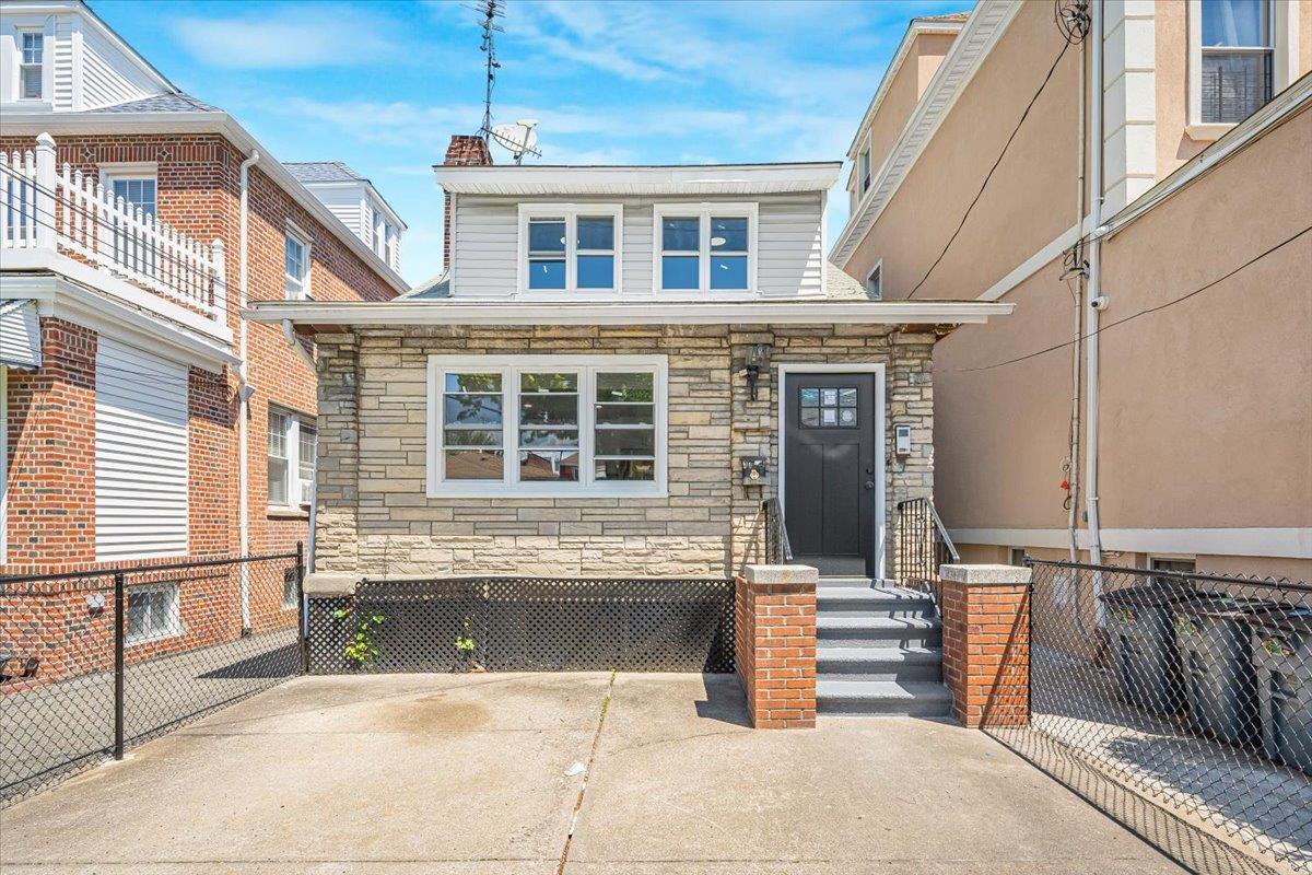 Single Family Yates  Bronx, NY 10461, MLS-855734-29