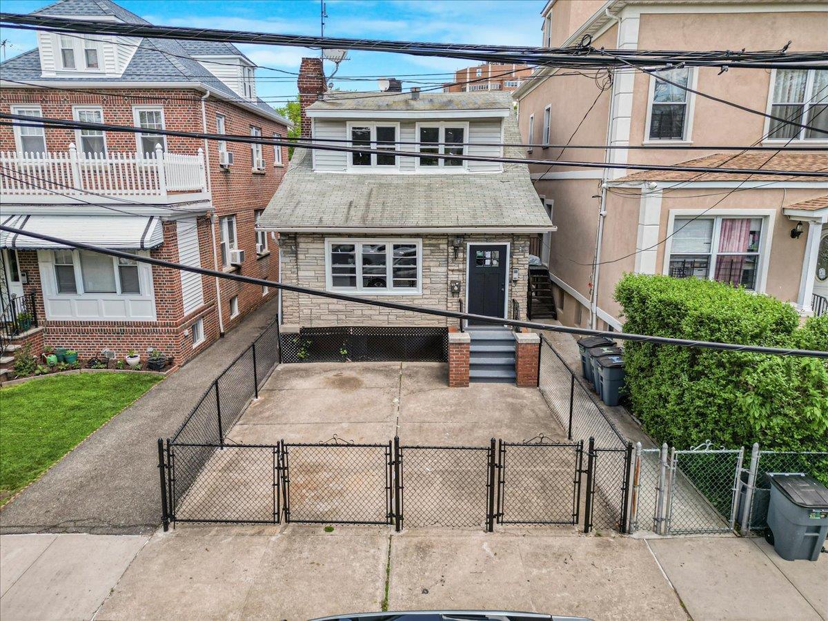 Single Family Yates  Bronx, NY 10461, MLS-855734-30