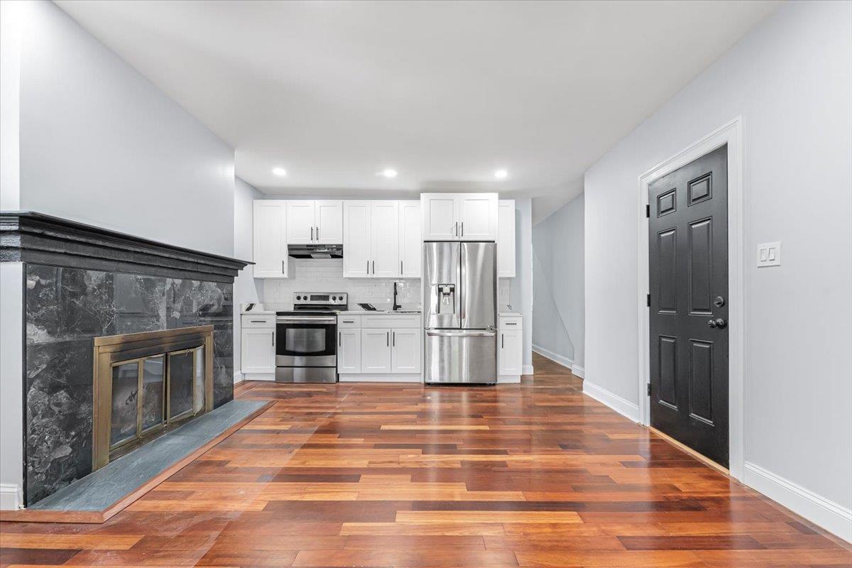 Single Family Yates  Bronx, NY 10461, MLS-855734-4