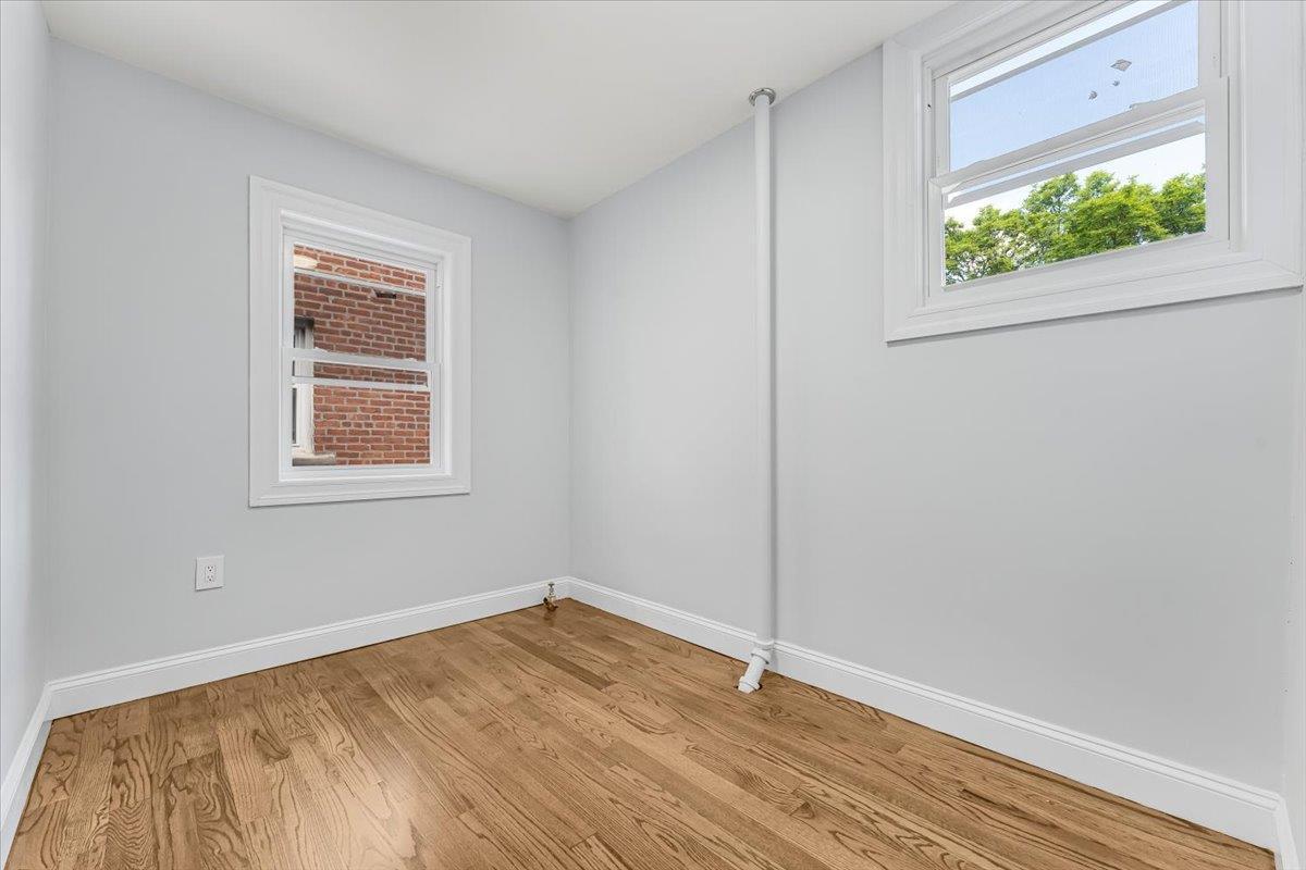 Single Family Yates  Bronx, NY 10461, MLS-855734-7