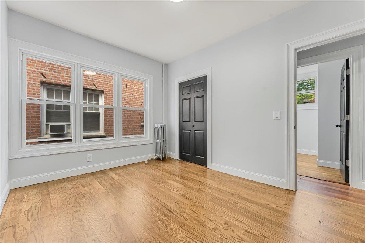 Single Family Yates  Bronx, NY 10461, MLS-855734-8