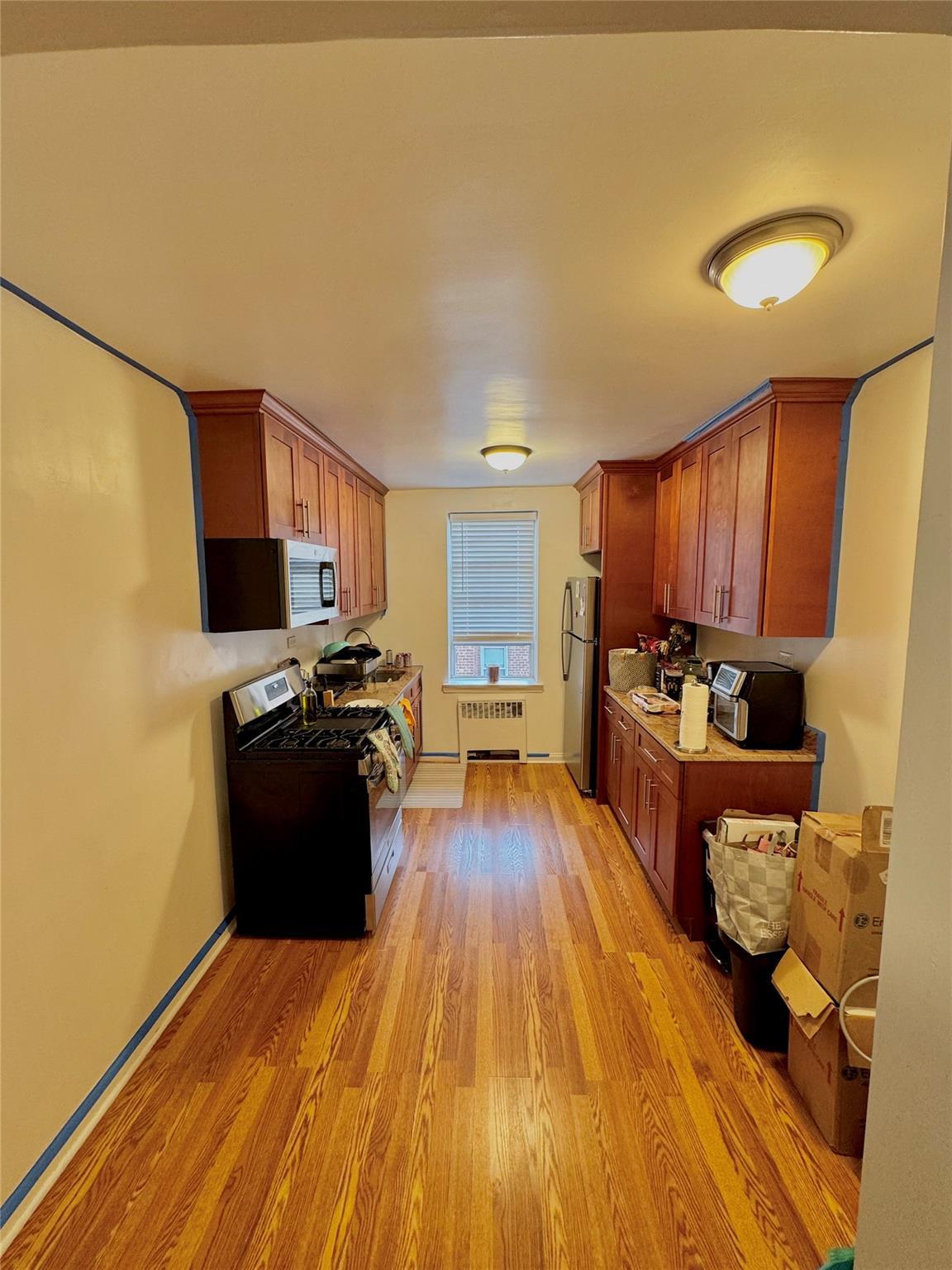 Coop Barnes  Bronx, NY 10462, MLS-855735-3