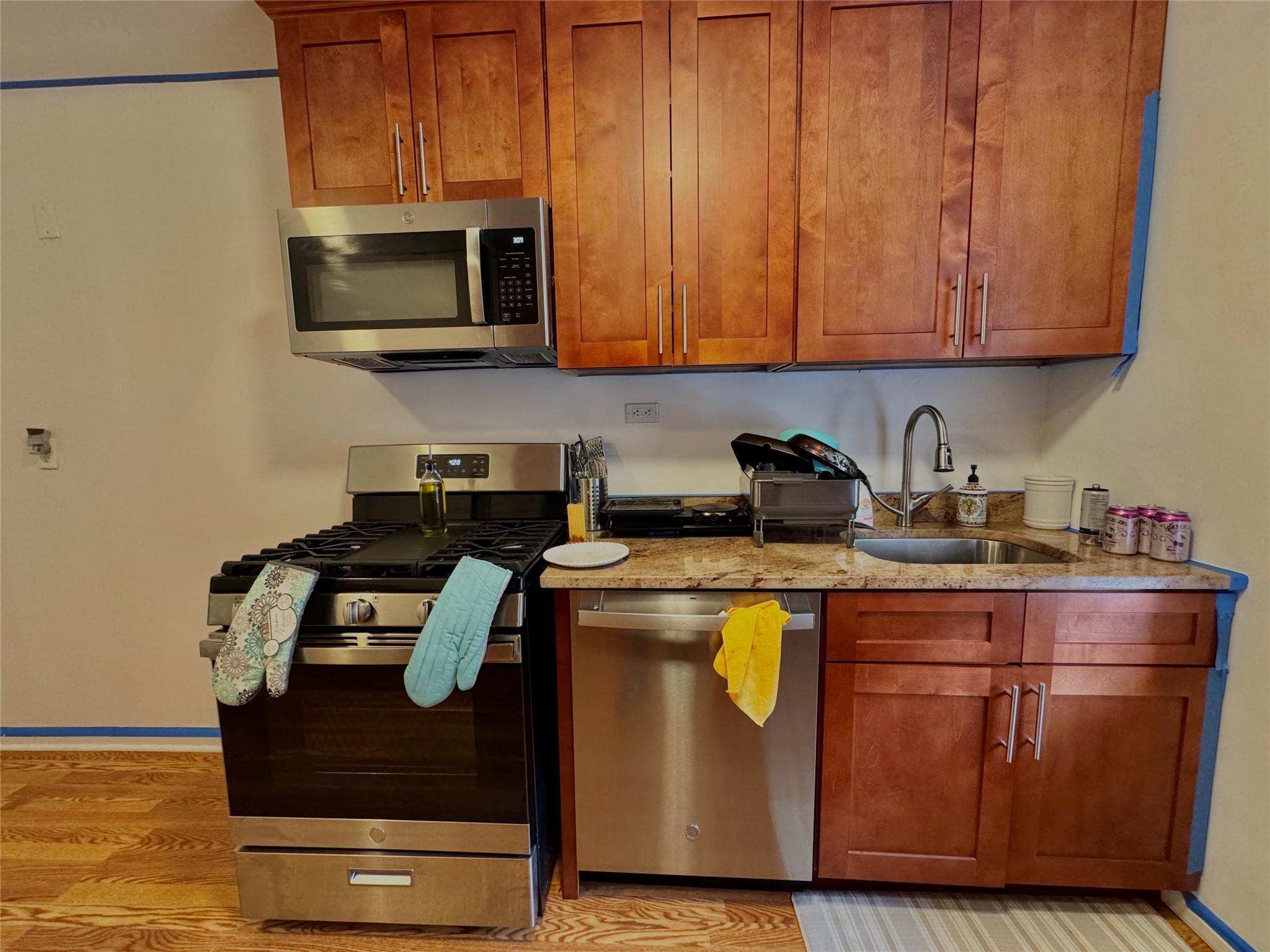 Coop Barnes  Bronx, NY 10462, MLS-855735-5