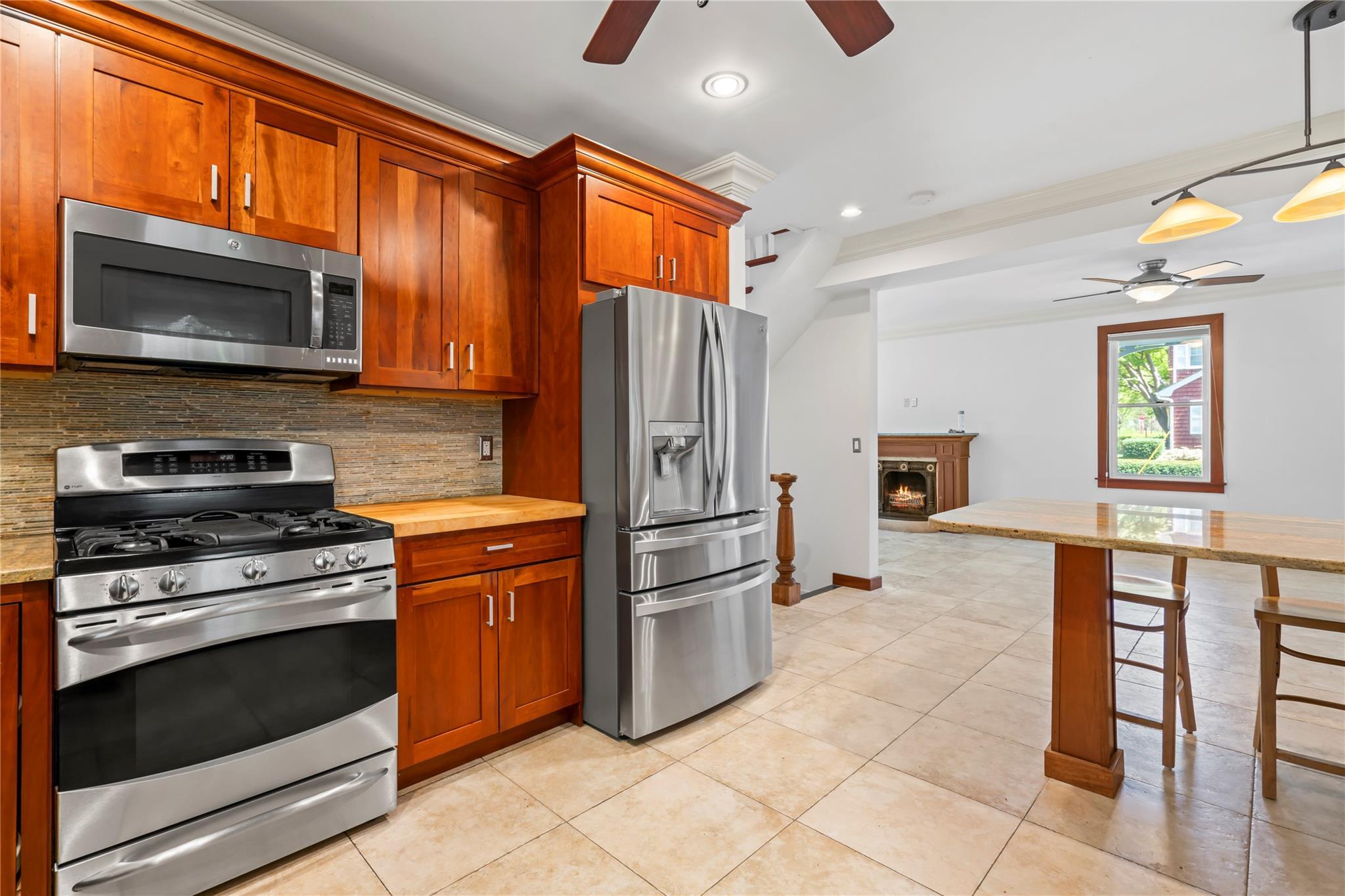 Single Family Glenlawn  Nassau County, NY 11579, MLS-855737-16
