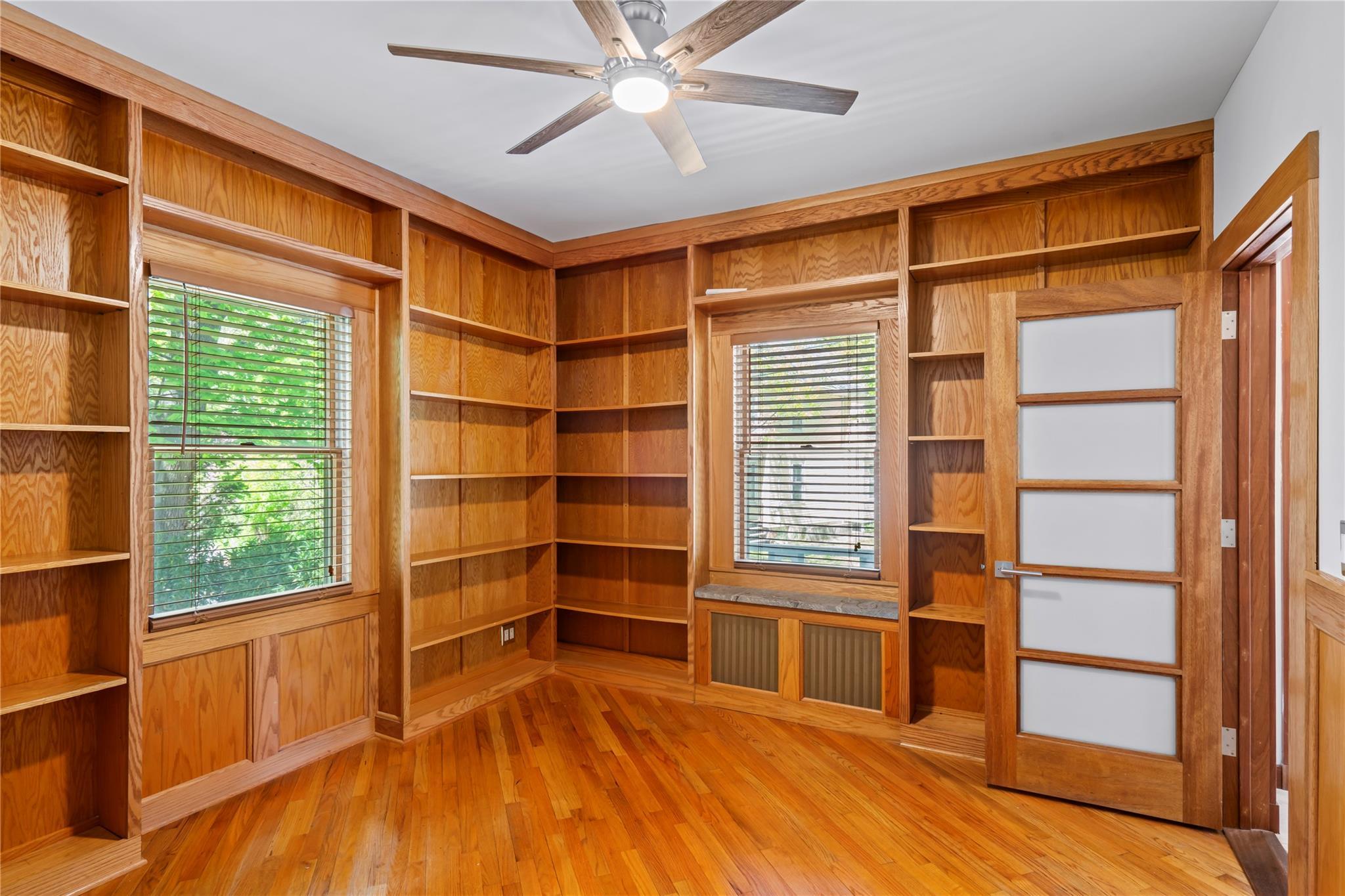 Single Family Glenlawn  Nassau County, NY 11579, MLS-855737-18