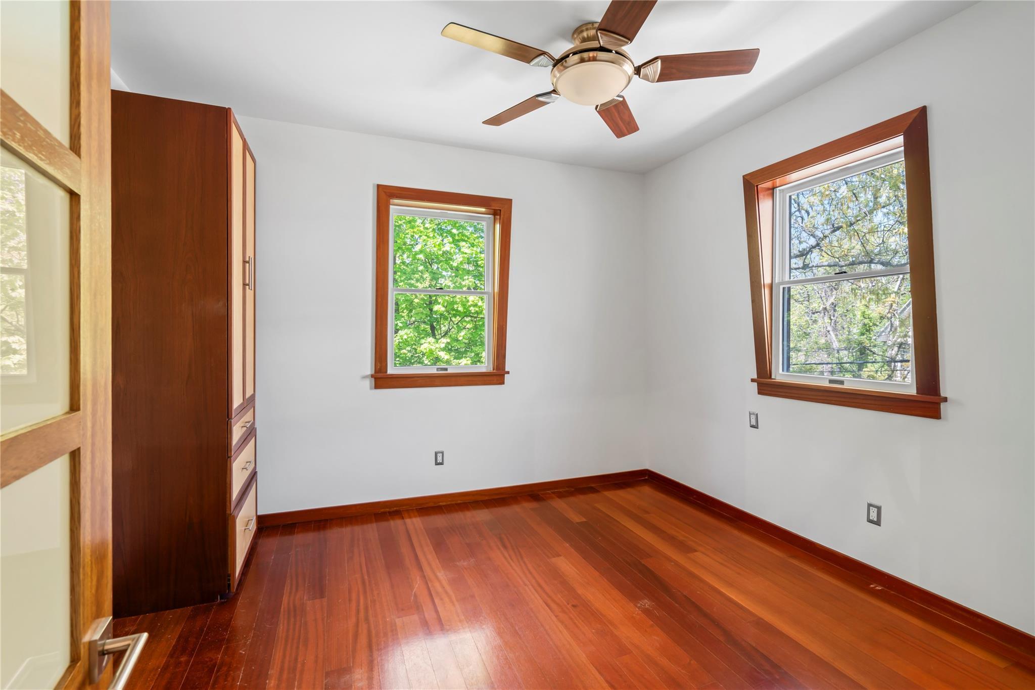Single Family Glenlawn  Nassau County, NY 11579, MLS-855737-24