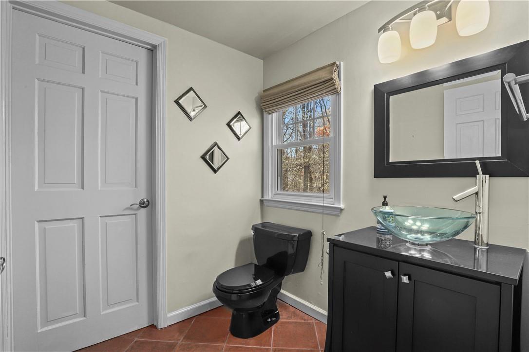 Single Family Silvermine  Westchester County, NY 10590, MLS-855742-11