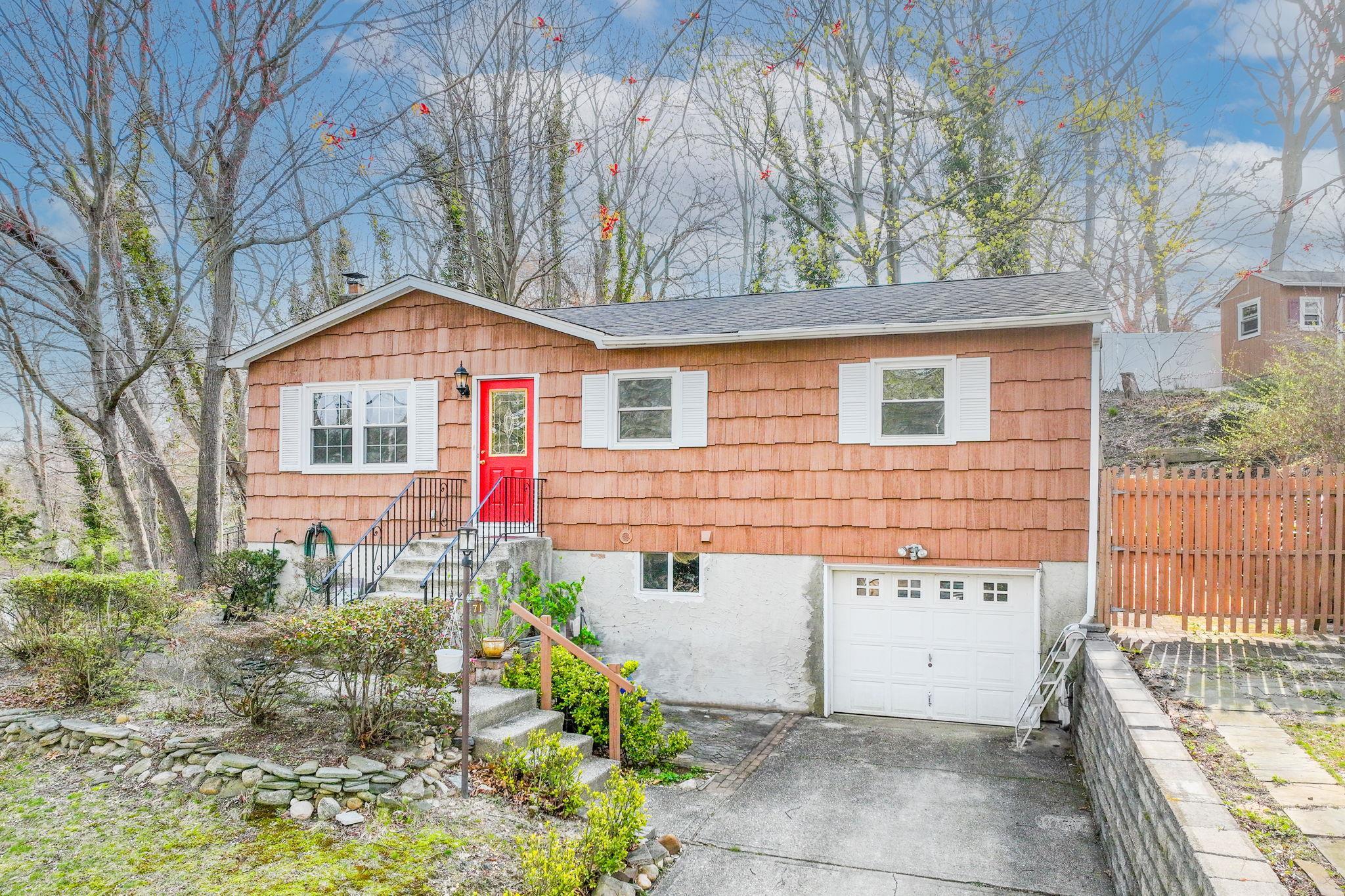 Single Family Rosewood  Suffolk County, NY 11778, MLS-855758-2