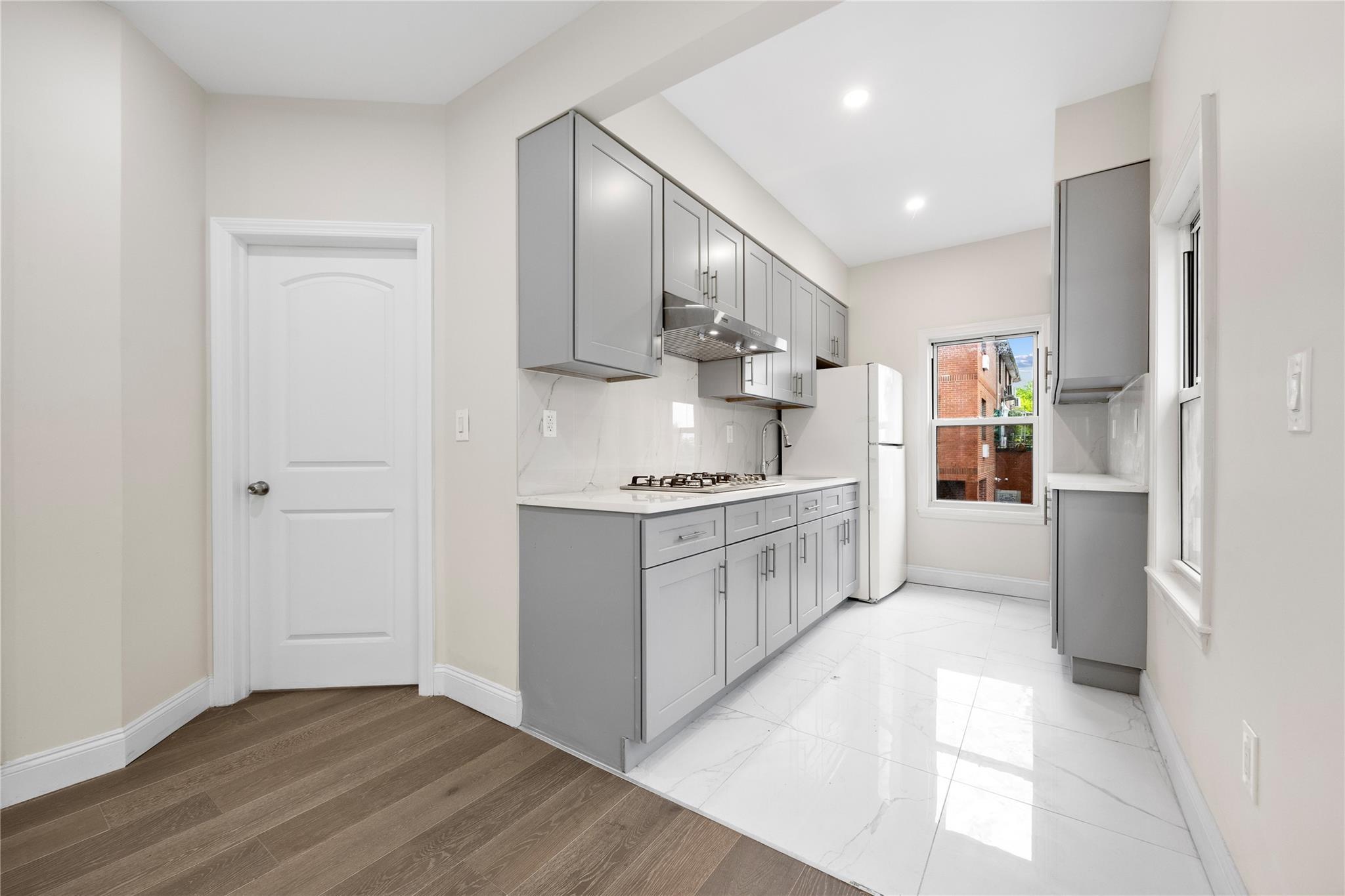 Single Family 160th  Queens, NY 11365, MLS-855765-10