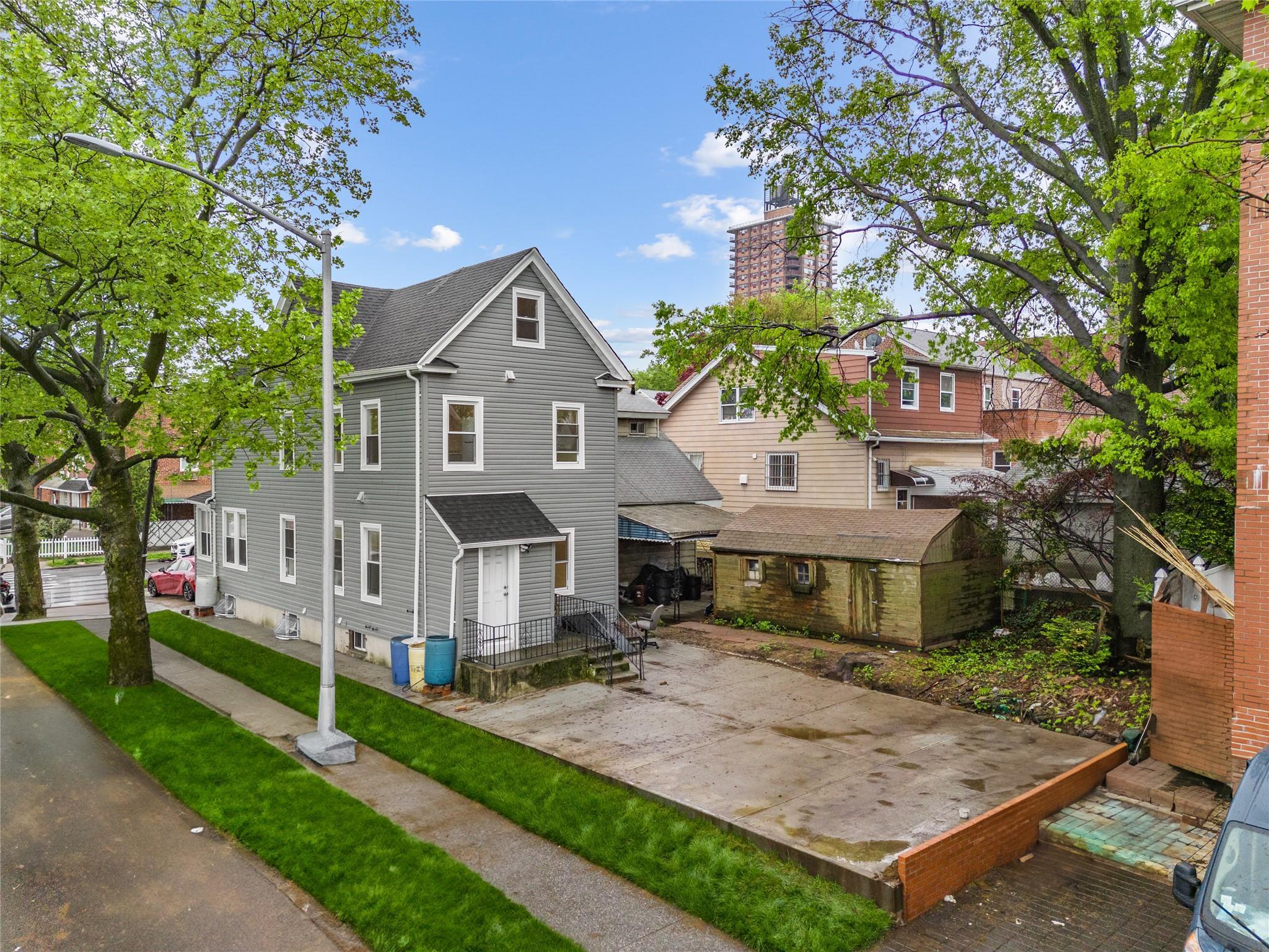 Single Family 160th  Queens, NY 11365, MLS-855765-25
