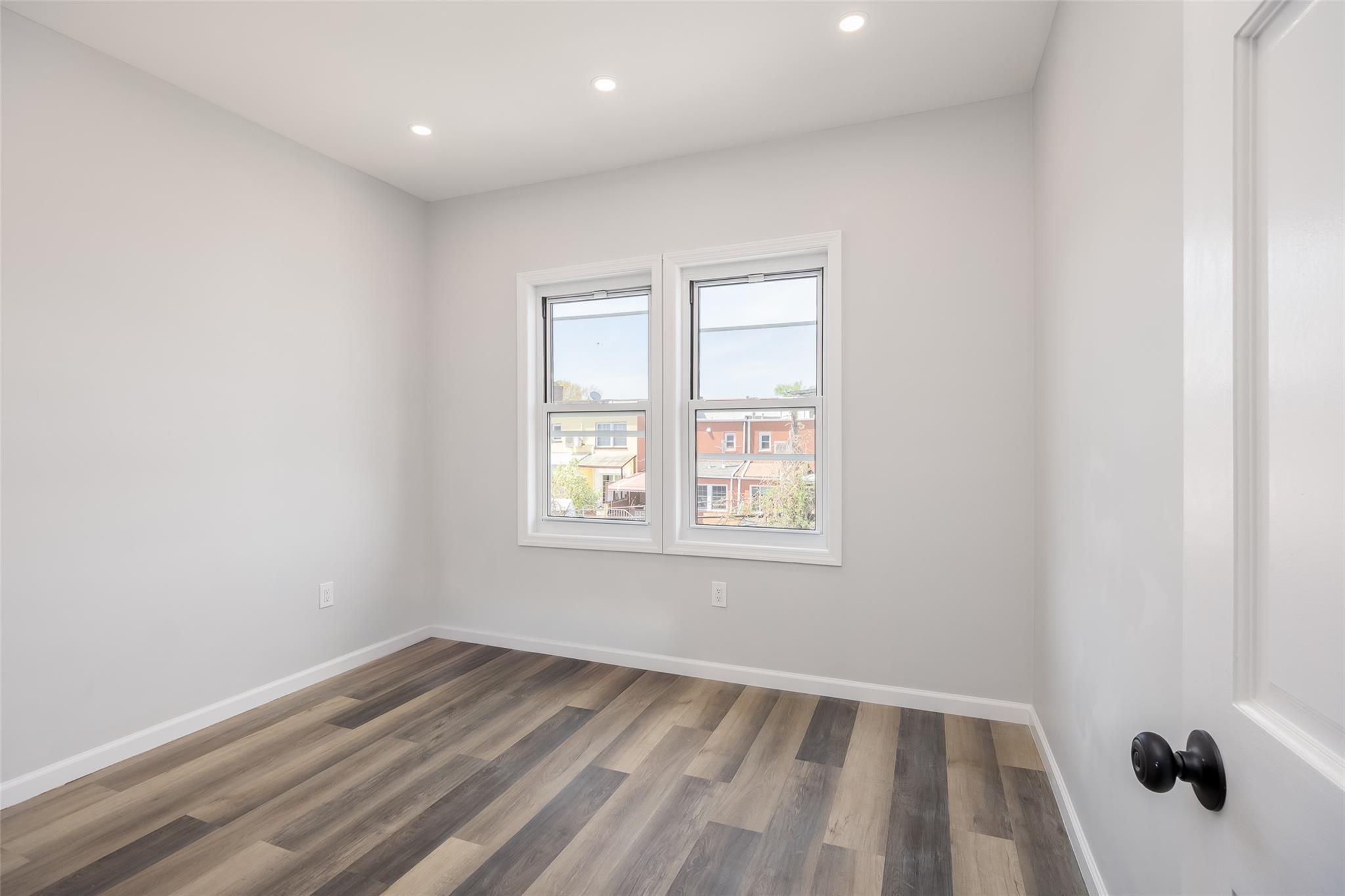 Single Family 91st  Queens, NY 11369, MLS-855787-16
