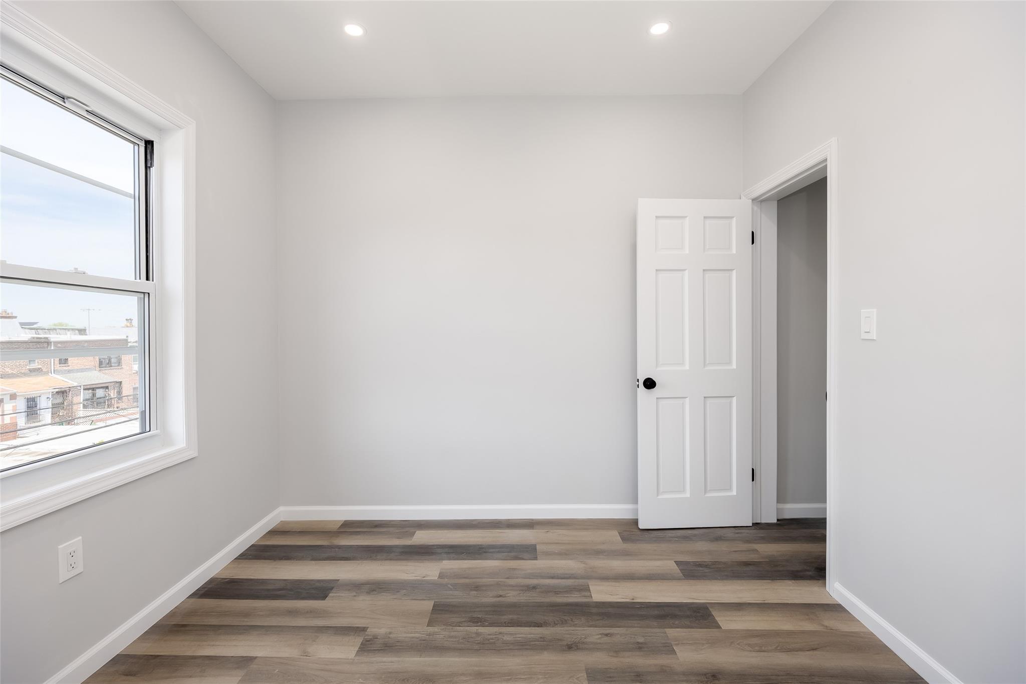 Single Family 91st  Queens, NY 11369, MLS-855787-17